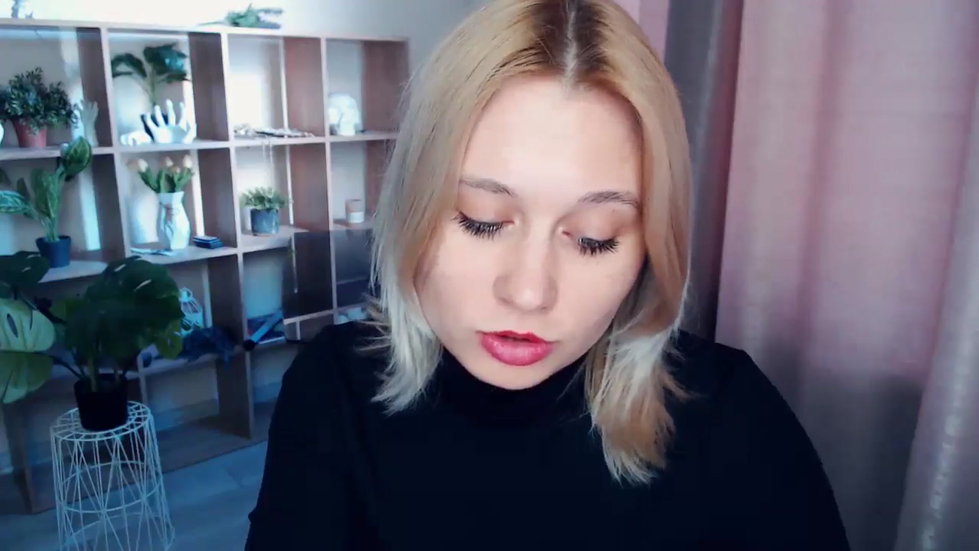 Gallery image thumbnail from Kukla_kolduna's myfreecams stream on, 03/09/2025, 15:25 image 6 of 20
