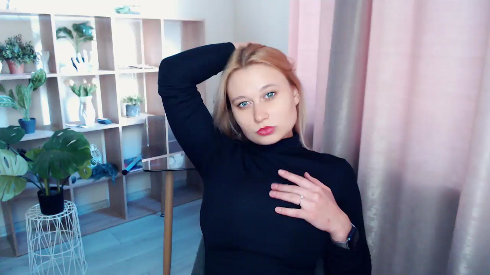 Gallery image thumbnail from Kukla_kolduna's myfreecams stream on, 03/09/2025, 15:25 image 2 of 20