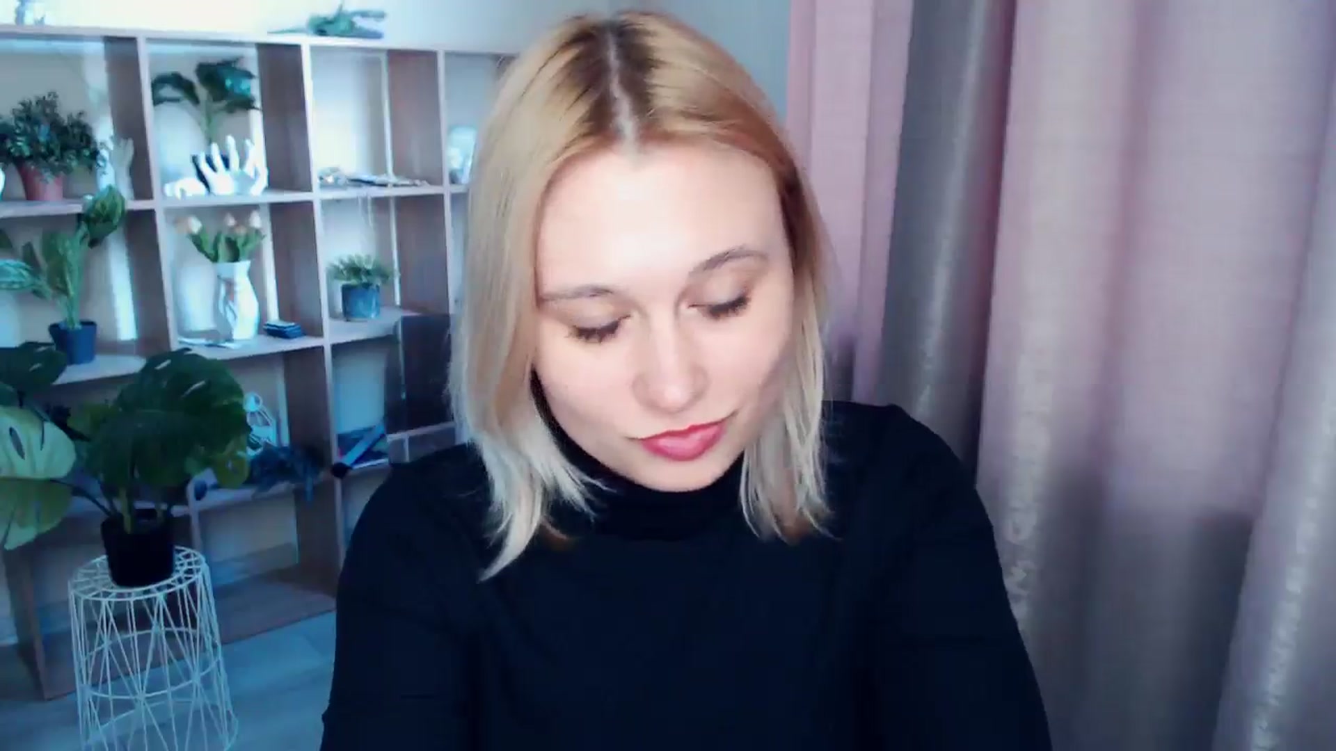 Gallery image thumbnail from Kukla_kolduna's myfreecams stream on, 03/09/2025, 15:25 image 10 of 20