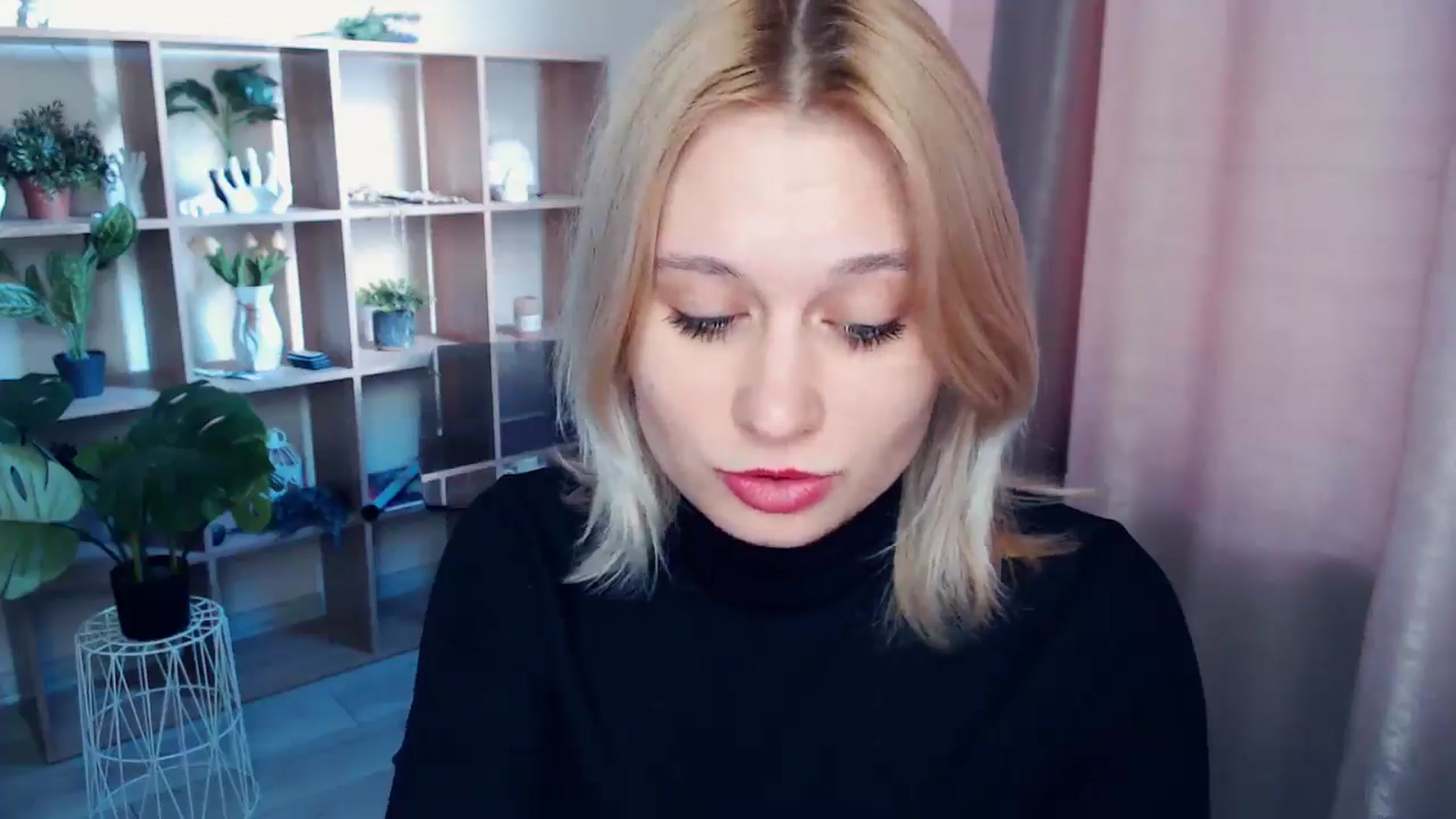 Gallery image thumbnail from Kukla_kolduna's myfreecams stream on, 03/09/2025, 15:25 image 5 of 20