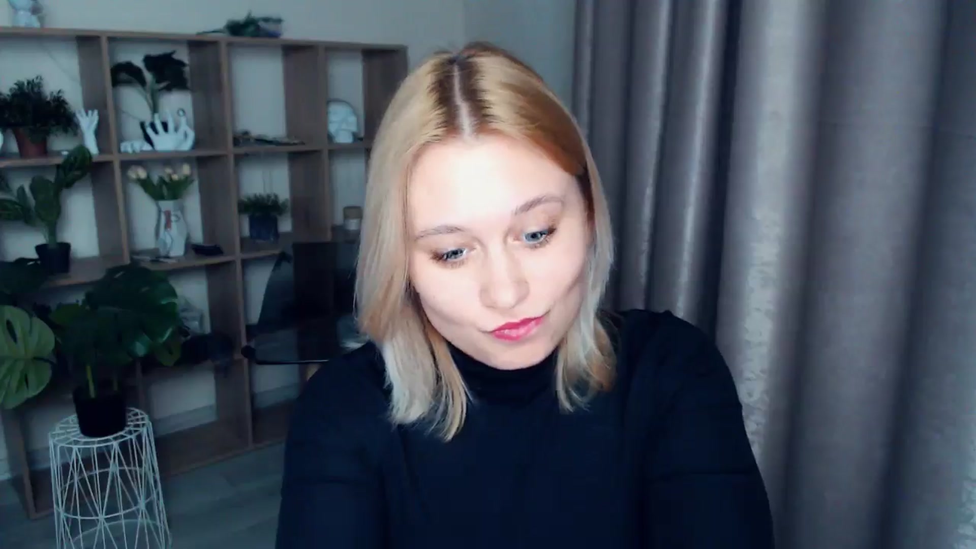 Gallery image thumbnail from Kukla_kolduna's myfreecams stream on, 03/09/2025, 17:25 image 16 of 20