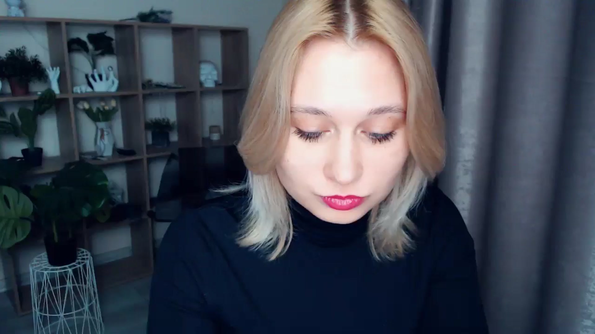 Gallery image thumbnail from Kukla_kolduna's myfreecams stream on, 03/09/2025, 17:25 image 9 of 20