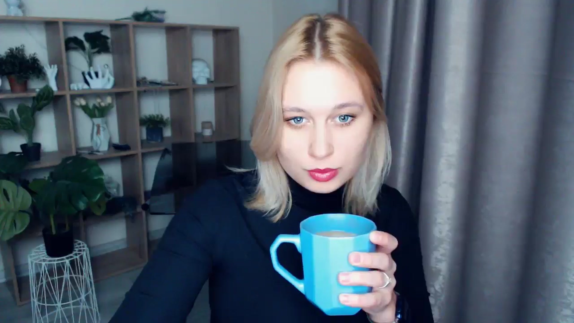 Gallery image thumbnail from Kukla_kolduna's myfreecams stream on, 03/09/2025, 17:25 image 10 of 20
