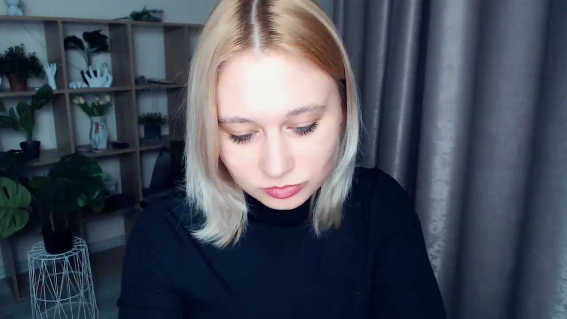 Gallery image thumbnail from Kukla_kolduna's myfreecams stream on, 03/09/2025, 18:18 image 14 of 20
