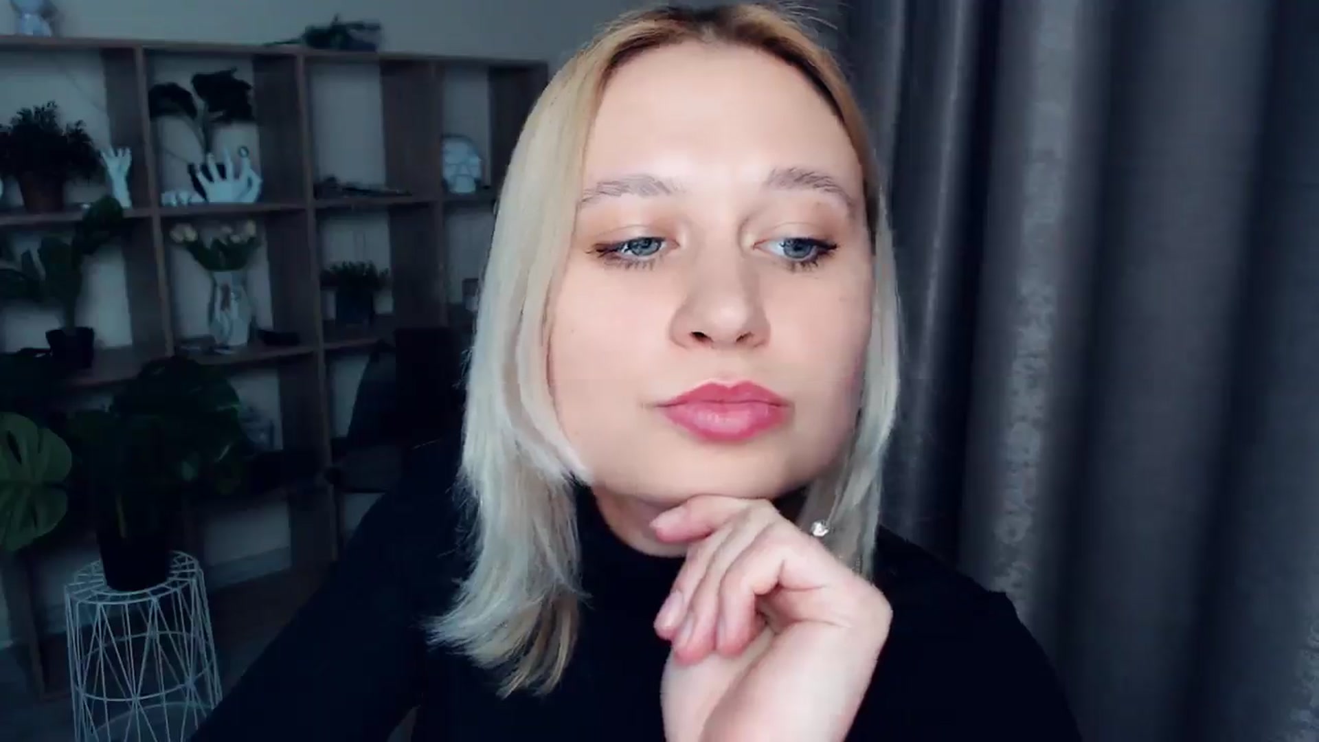 Gallery image thumbnail from Kukla_kolduna's myfreecams stream on, 03/09/2025, 18:18 image 12 of 20