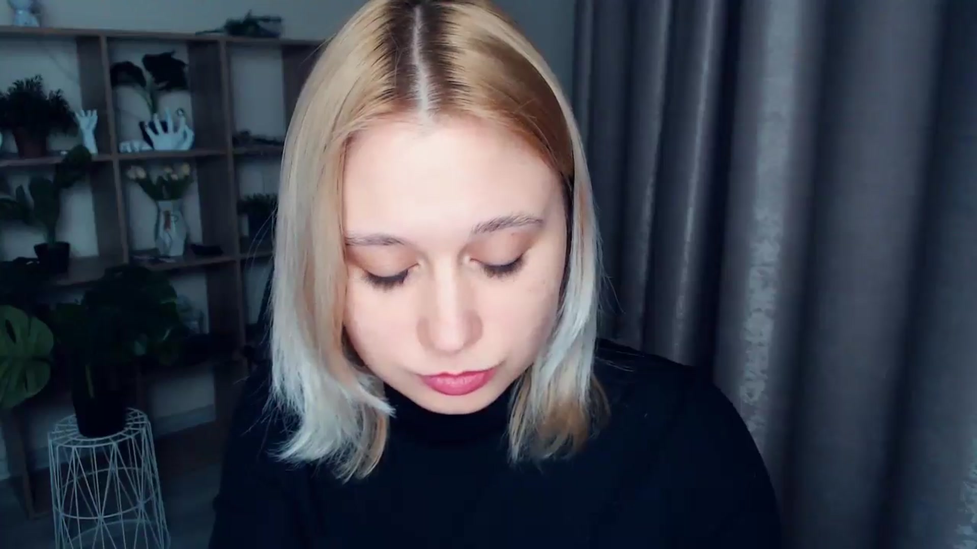 Gallery image thumbnail from Kukla_kolduna's myfreecams stream on, 03/09/2025, 18:18 image 9 of 20