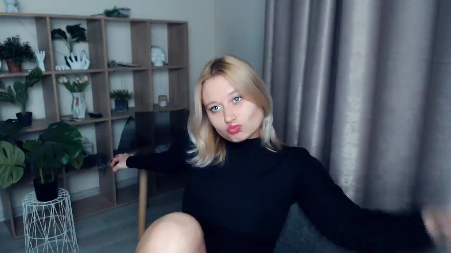 Gallery image thumbnail from Kukla_kolduna's myfreecams stream on, 03/09/2025, 19:02 image 8 of 20