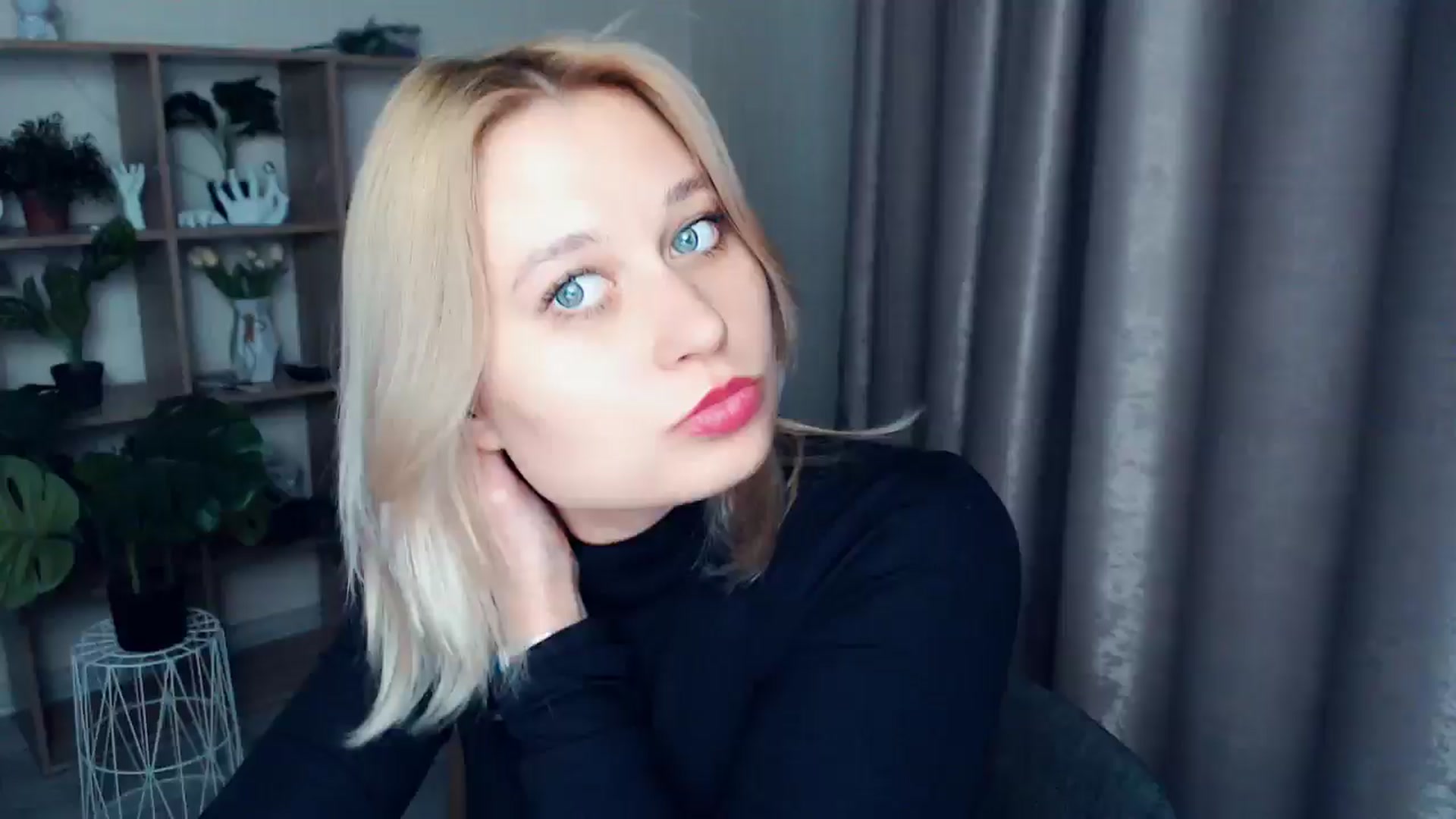 Gallery image thumbnail from Kukla_kolduna's myfreecams stream on, 03/09/2025, 19:02 image 7 of 20