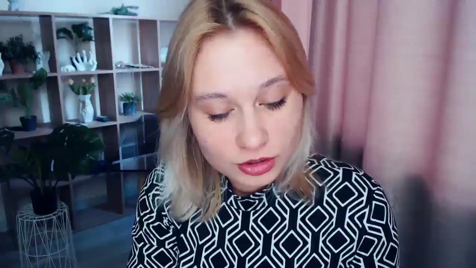 Gallery image thumbnail from Kukla_kolduna's myfreecams stream on, 03/12/2025, 15:06 image 10 of 20