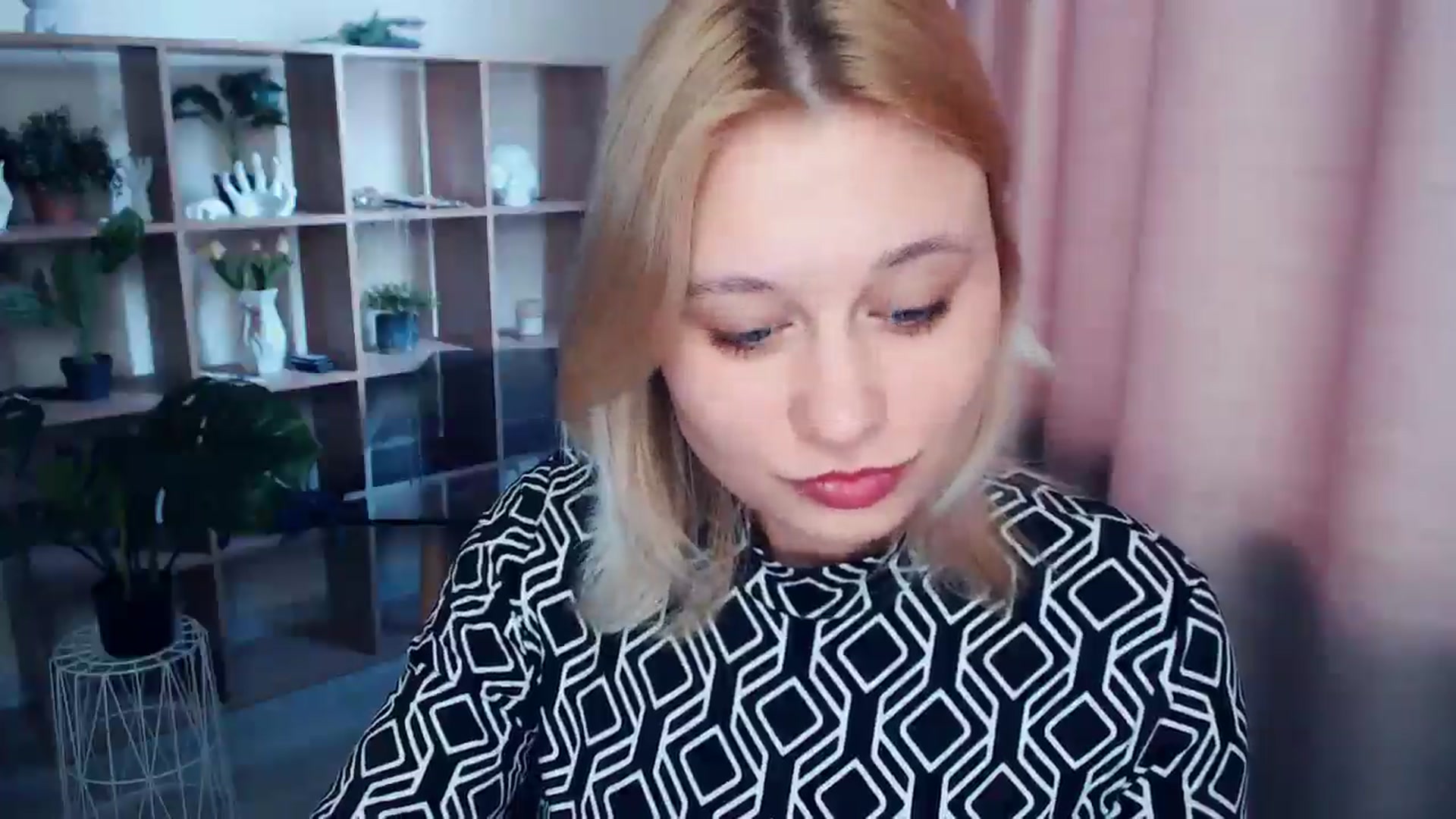 Gallery image thumbnail from Kukla_kolduna's myfreecams stream on, 03/12/2025, 15:06 image 11 of 20