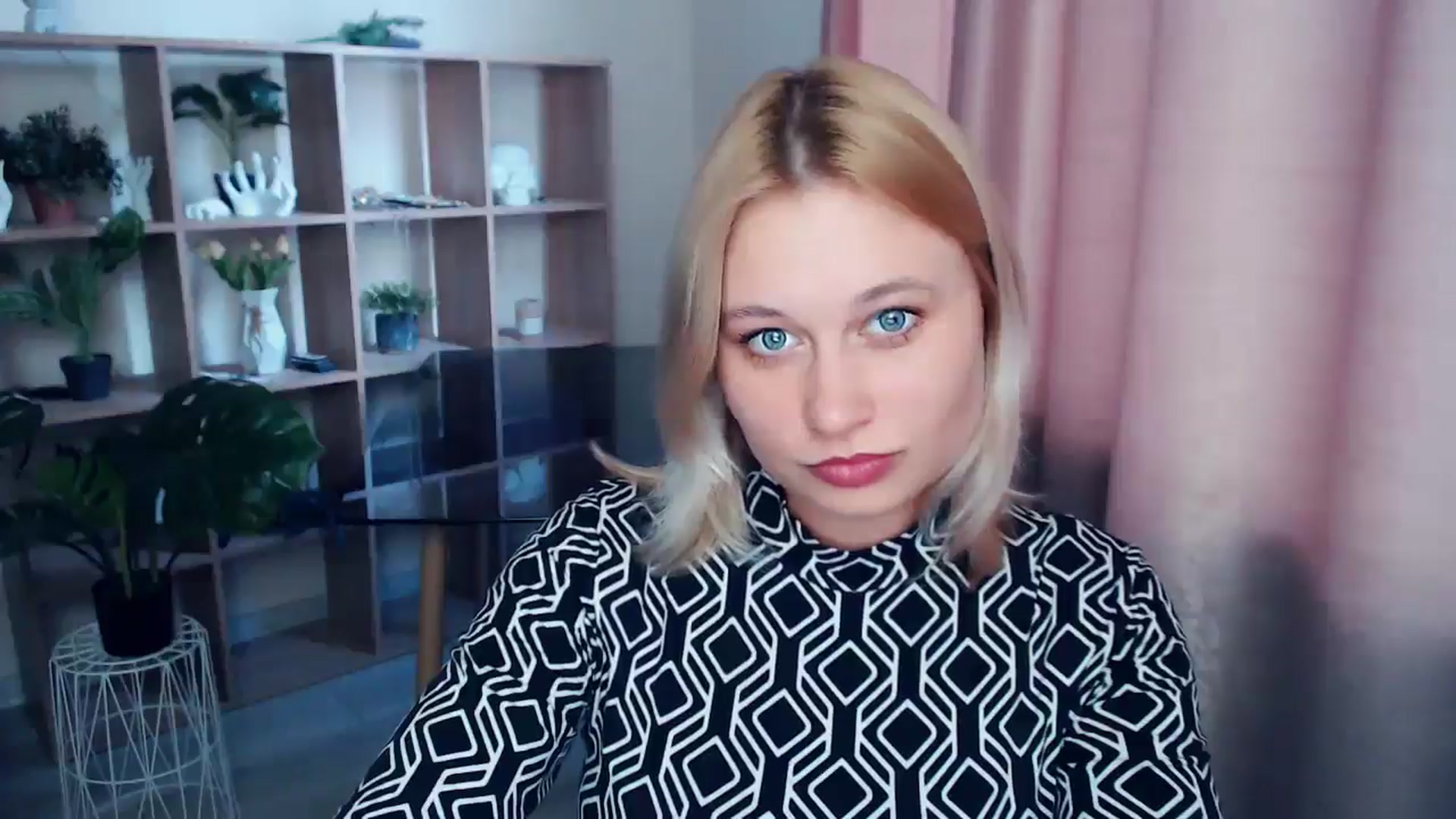 Gallery image thumbnail from Kukla_kolduna's myfreecams stream on, 03/12/2025, 15:06 image 18 of 20