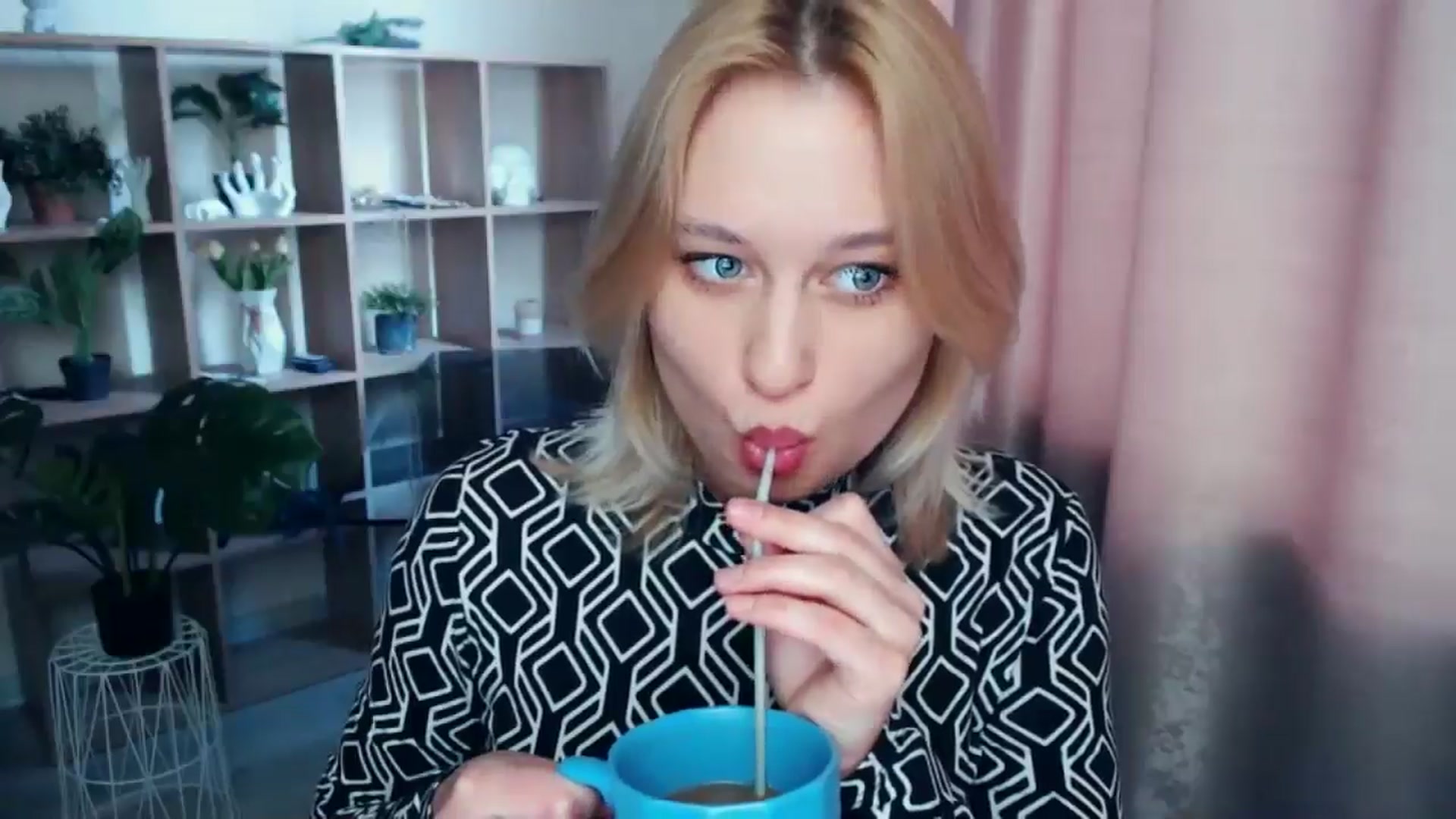 Gallery image thumbnail from Kukla_kolduna's myfreecams stream on, 03/12/2025, 15:06 image 8 of 20