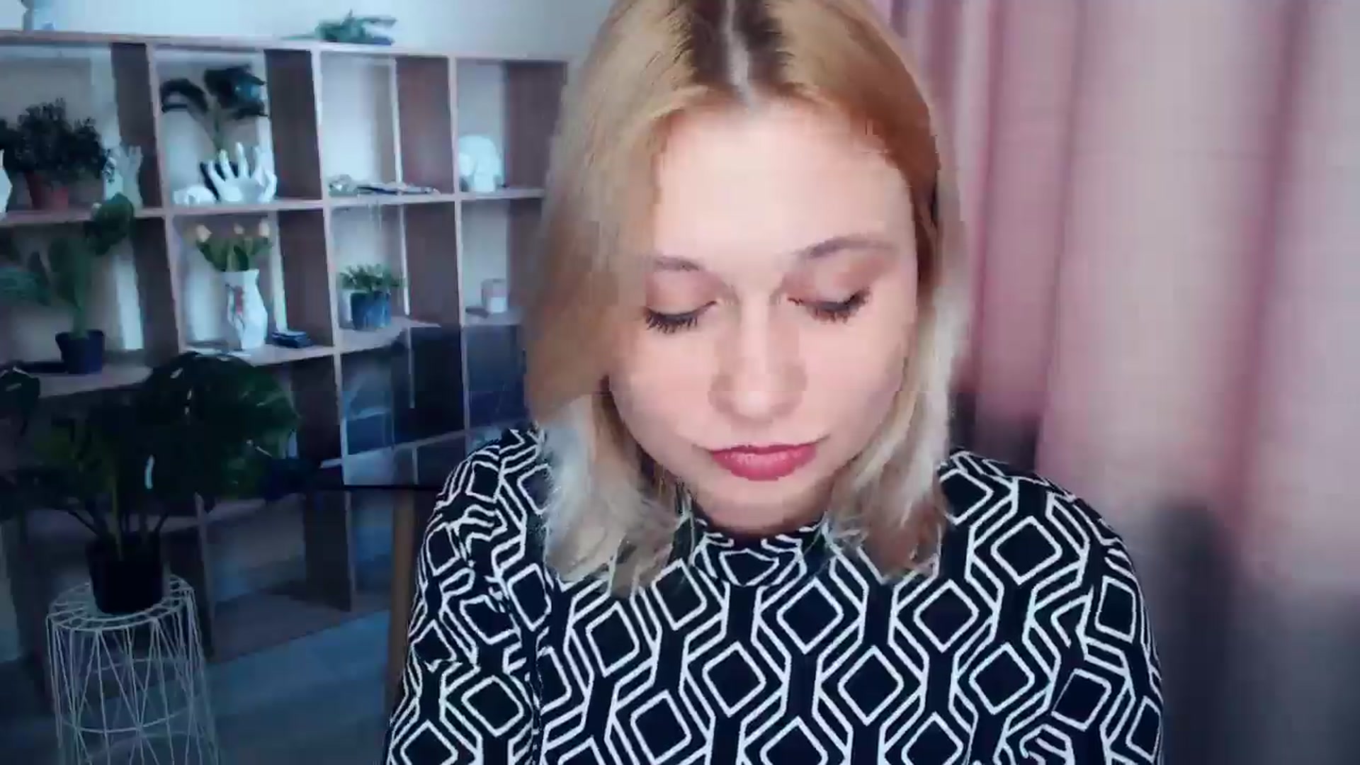 Gallery image thumbnail from Kukla_kolduna's myfreecams stream on, 03/12/2025, 15:06 image 13 of 20