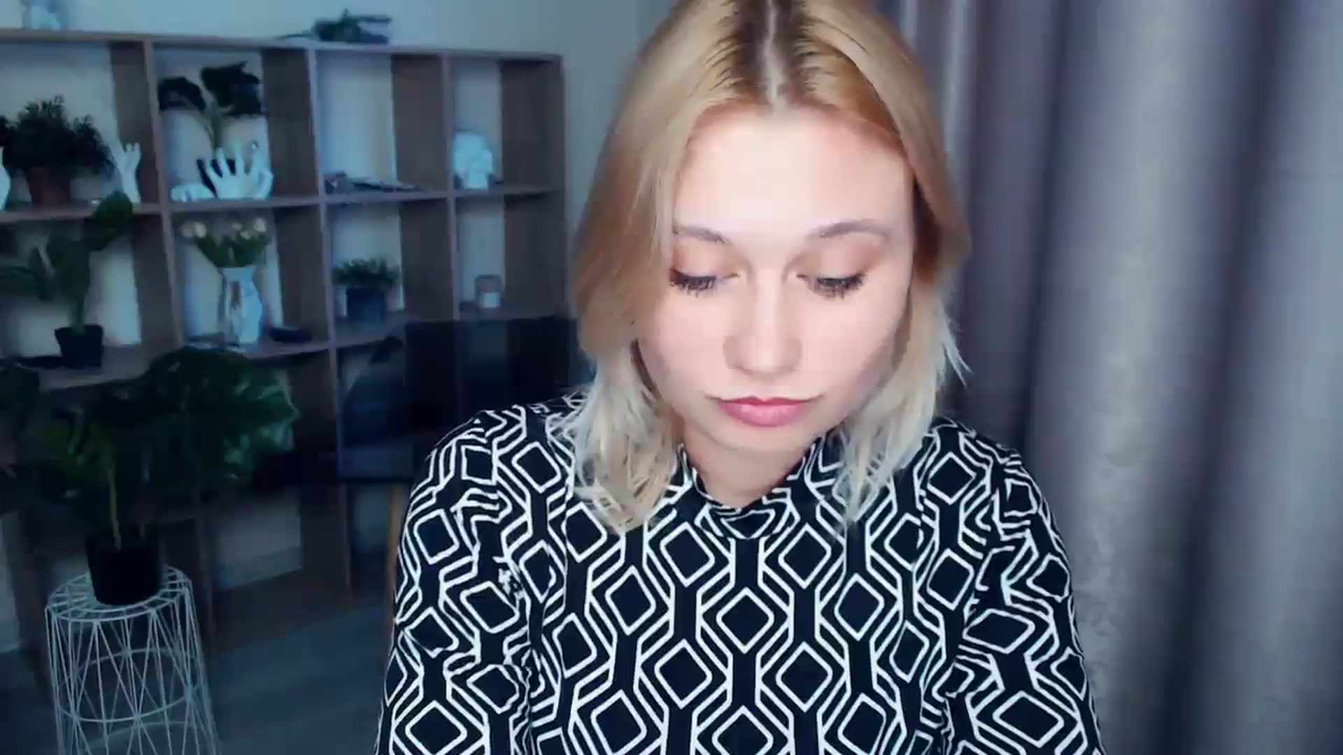 Gallery image thumbnail from Kukla_kolduna's myfreecams stream on, 03/12/2025, 16:16 image 10 of 20