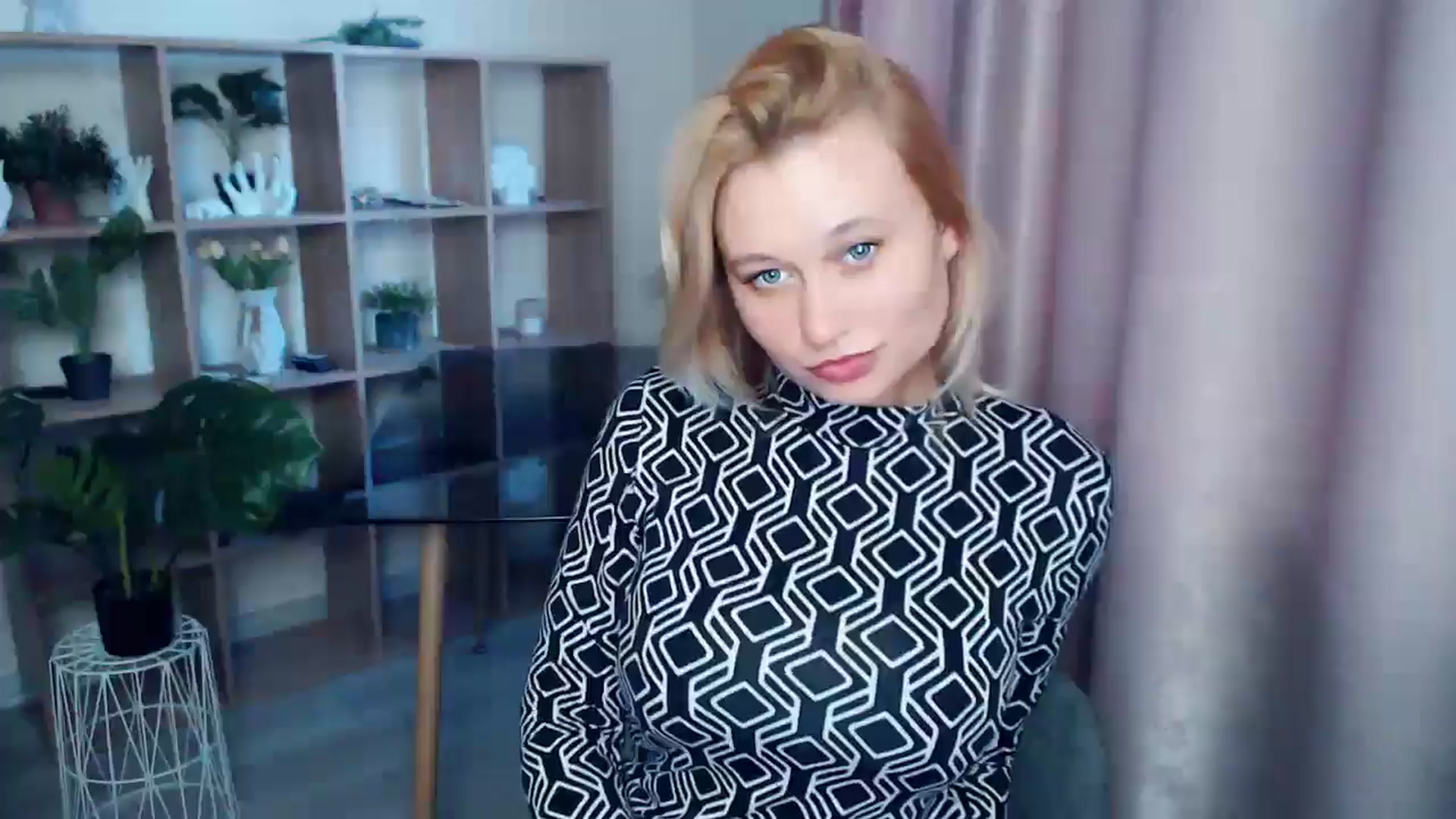 Gallery image thumbnail from Kukla_kolduna's myfreecams stream on, 03/12/2025, 16:16 image 3 of 20