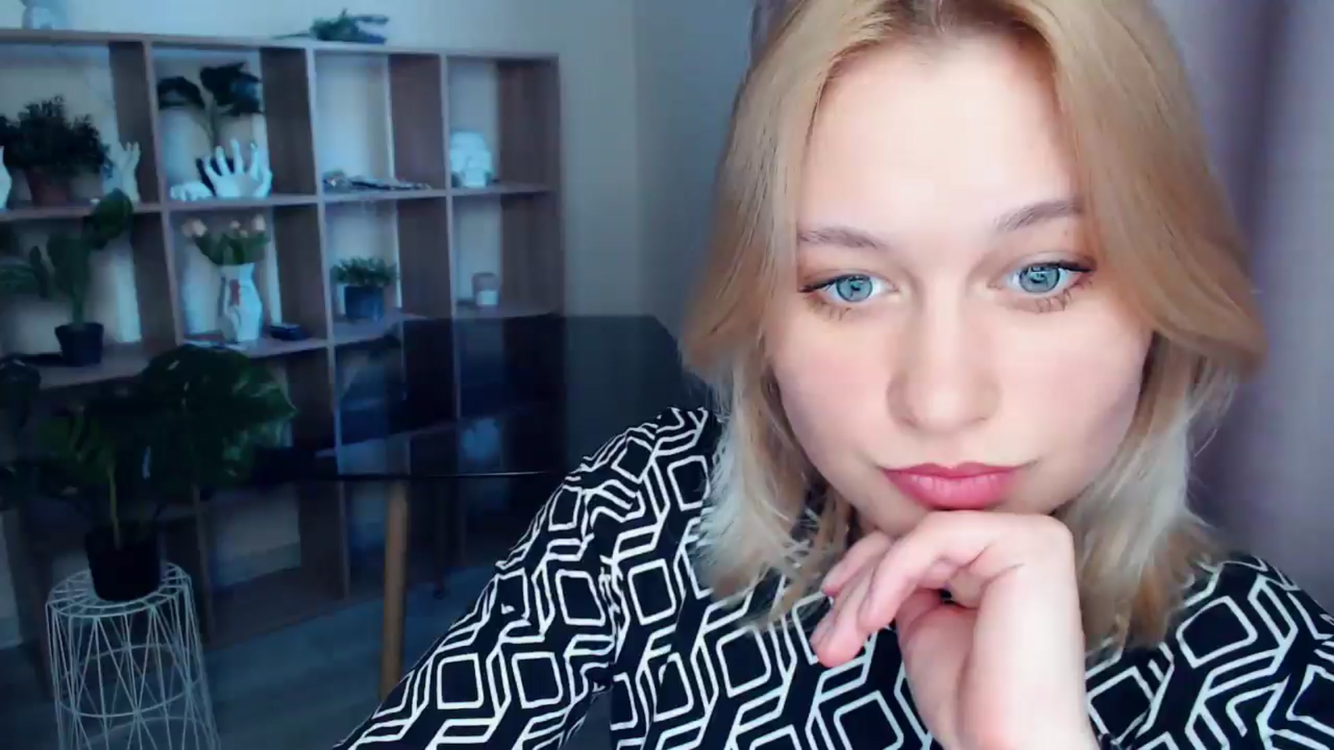 Gallery image thumbnail from Kukla_kolduna's myfreecams stream on, 03/12/2025, 16:16 image 1 of 20
