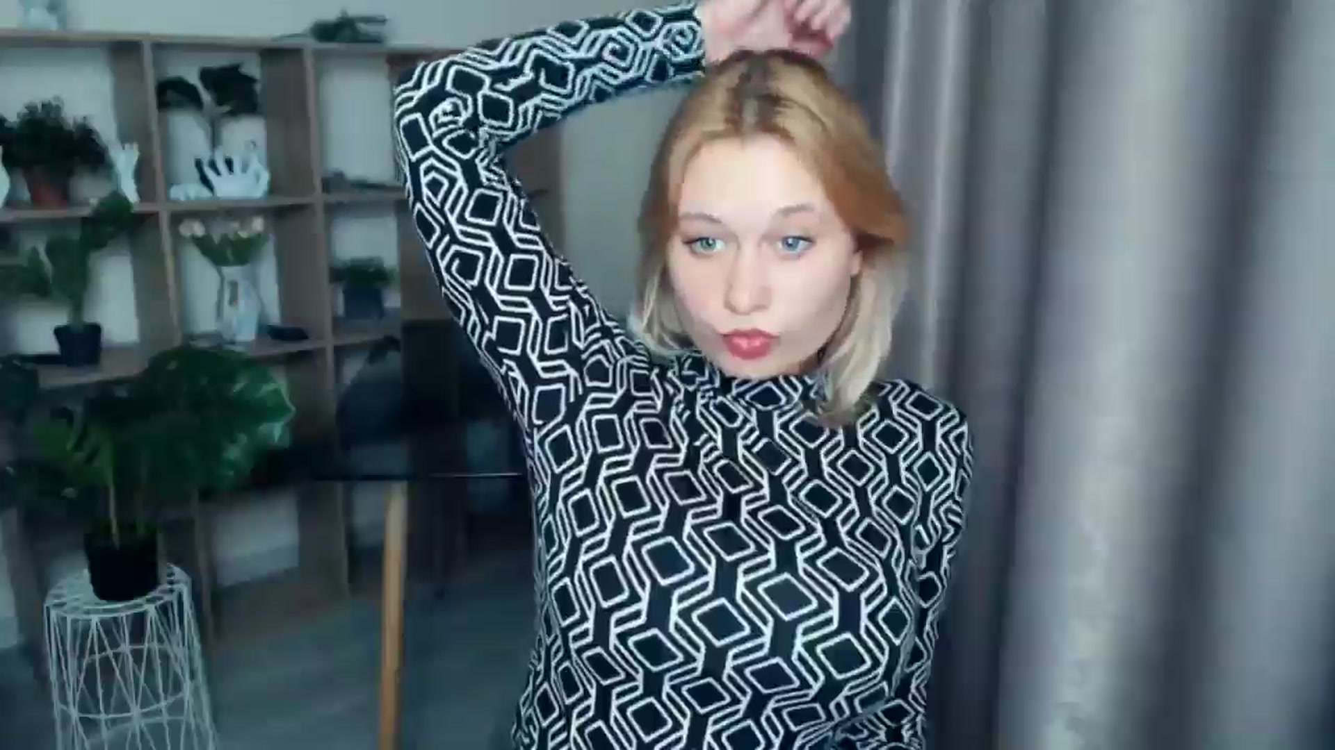 Gallery image thumbnail from Kukla_kolduna's myfreecams stream on, 03/12/2025, 16:16 image 19 of 20