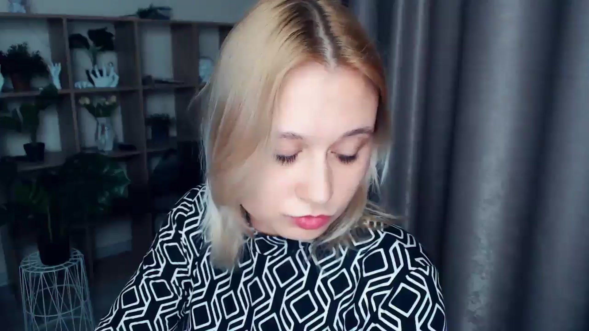 Gallery image thumbnail from Kukla_kolduna's myfreecams stream on, 03/12/2025, 19:23 image 9 of 20
