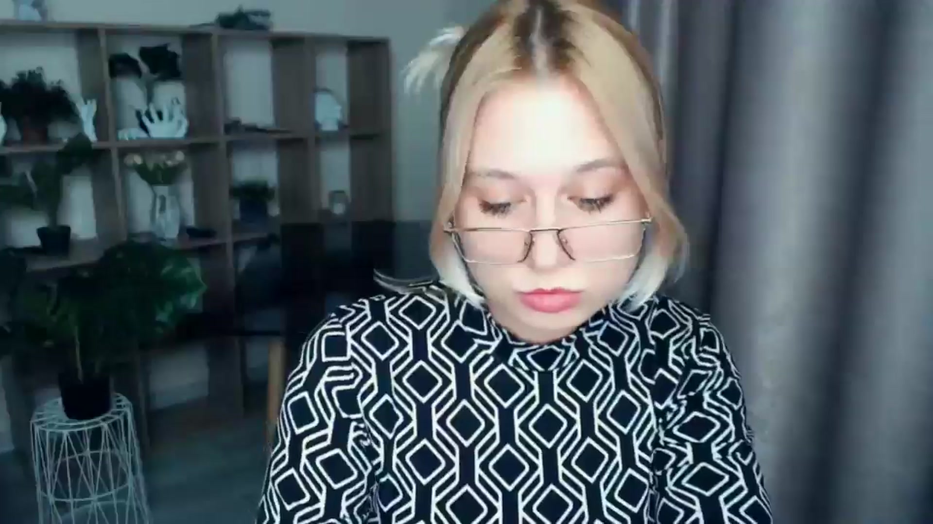 Gallery image thumbnail from Kukla_kolduna's myfreecams stream on, 03/12/2025, 19:23 image 14 of 20