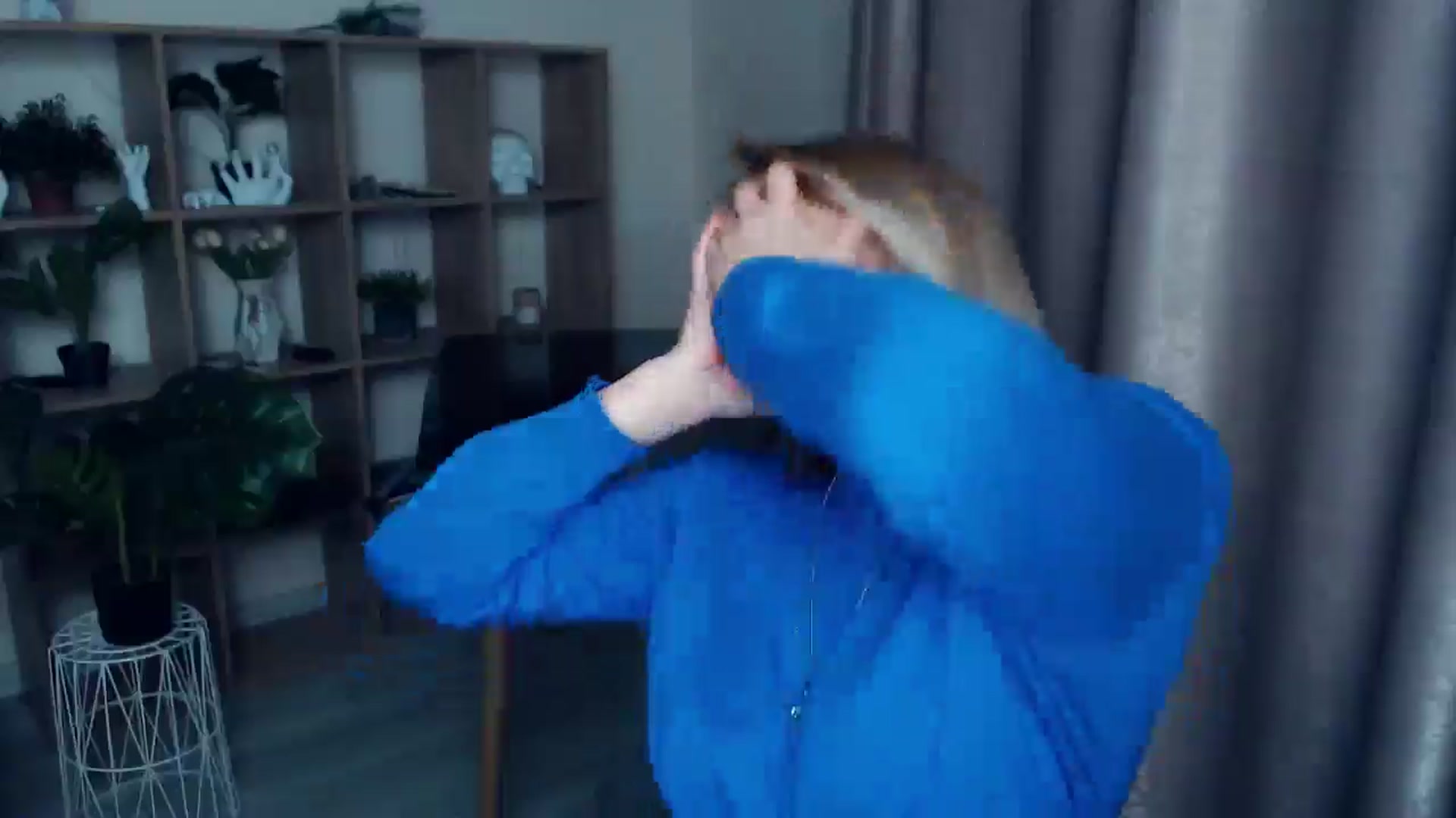 Gallery image thumbnail from Kukla_kolduna's myfreecams stream on, 03/13/2025, 18:57 image 3 of 20