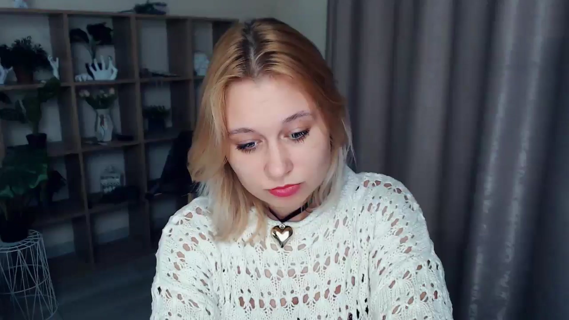 Gallery image thumbnail from Kukla_kolduna's myfreecams stream on, 03/14/2025, 19:07 image 13 of 20