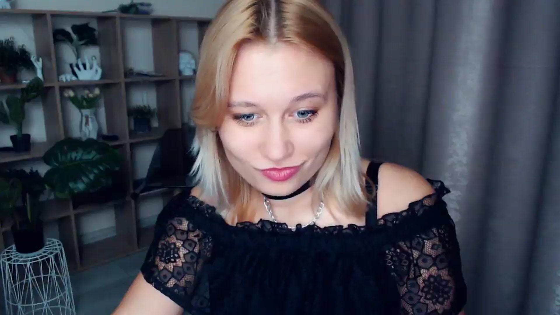 Gallery image thumbnail from Kukla_kolduna's myfreecams stream on, 03/15/2025, 17:09 image 18 of 20