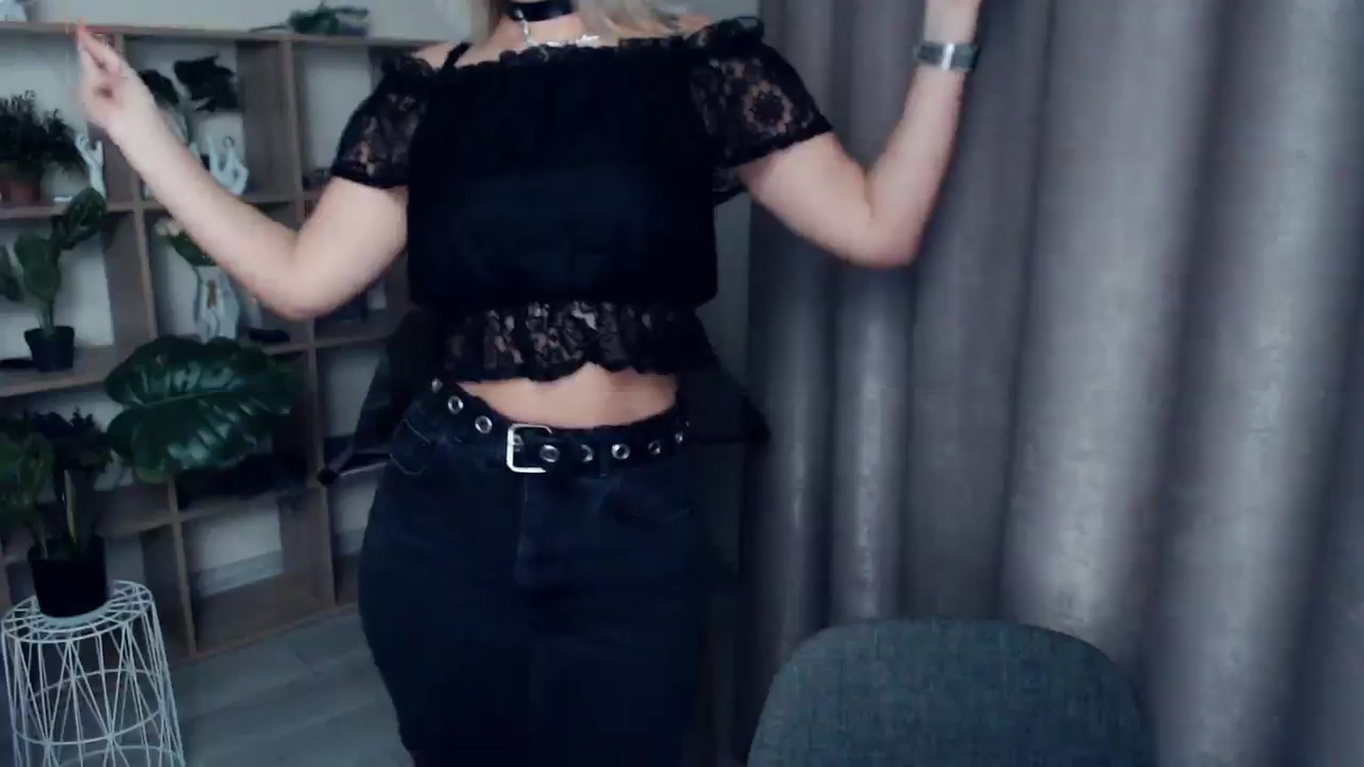 Gallery image thumbnail from Kukla_kolduna's myfreecams stream on, 03/15/2025, 18:20 image 2 of 20