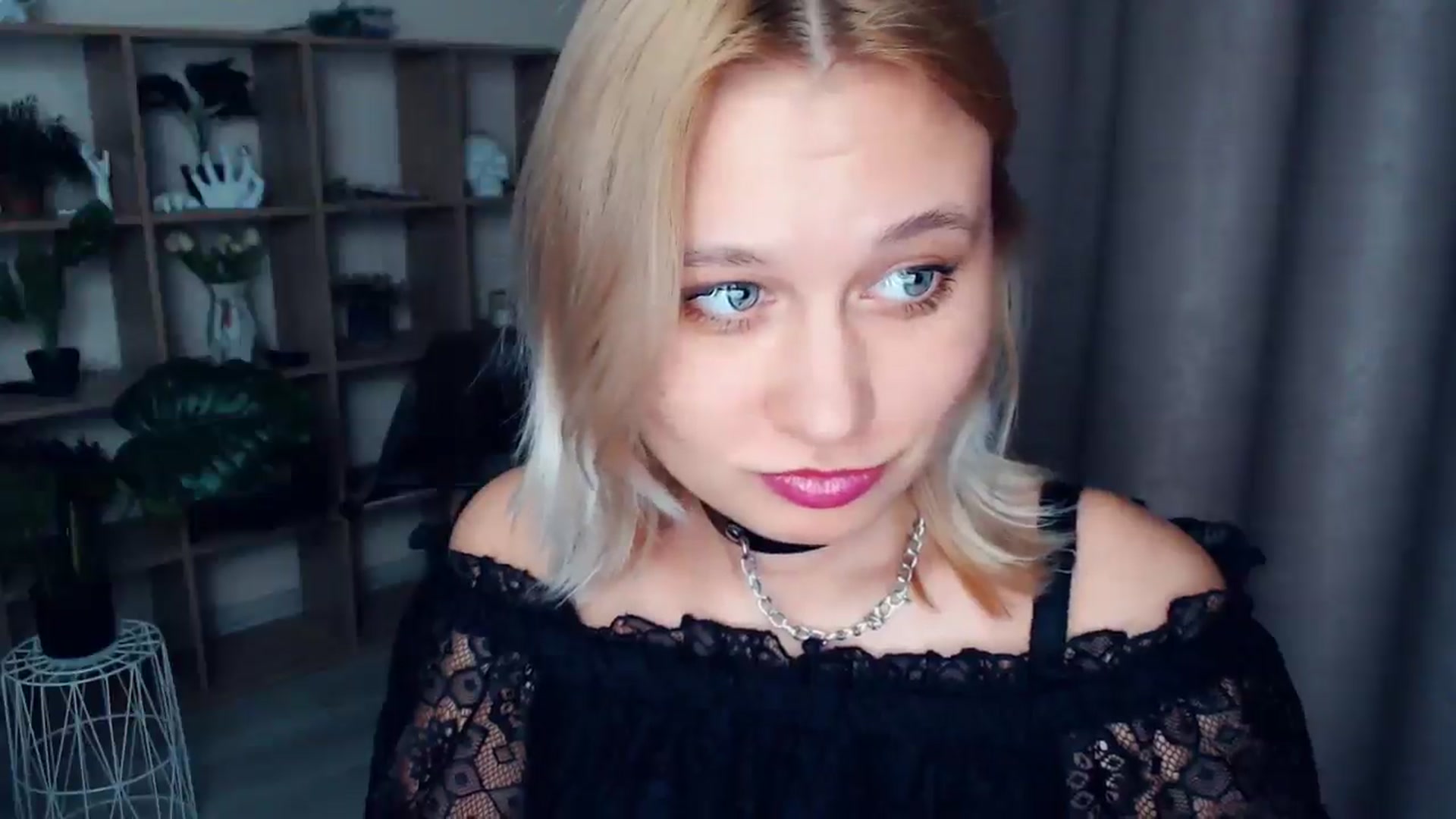 Gallery image thumbnail from Kukla_kolduna's myfreecams stream on, 03/15/2025, 18:20 image 6 of 20