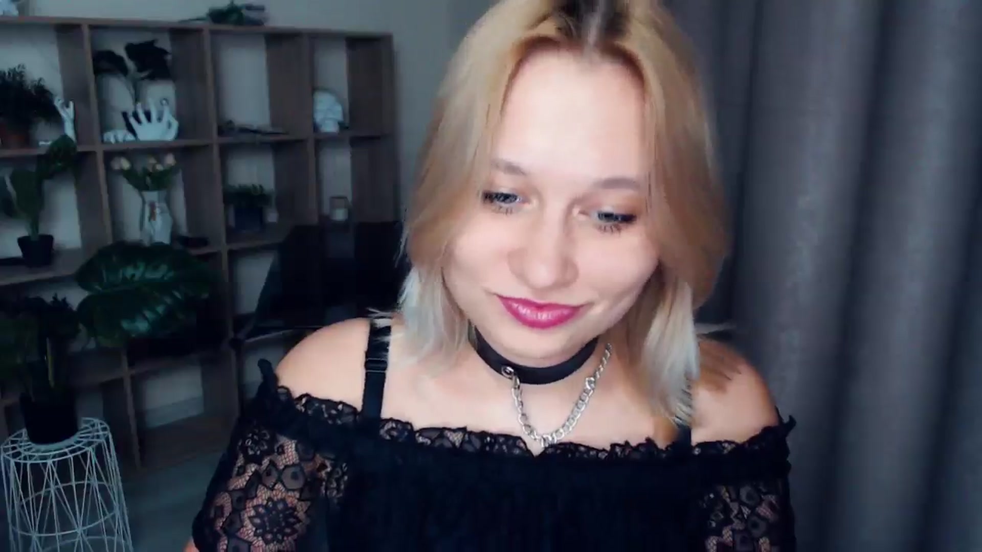 Gallery image thumbnail from Kukla_kolduna's myfreecams stream on, 03/15/2025, 18:20 image 9 of 20