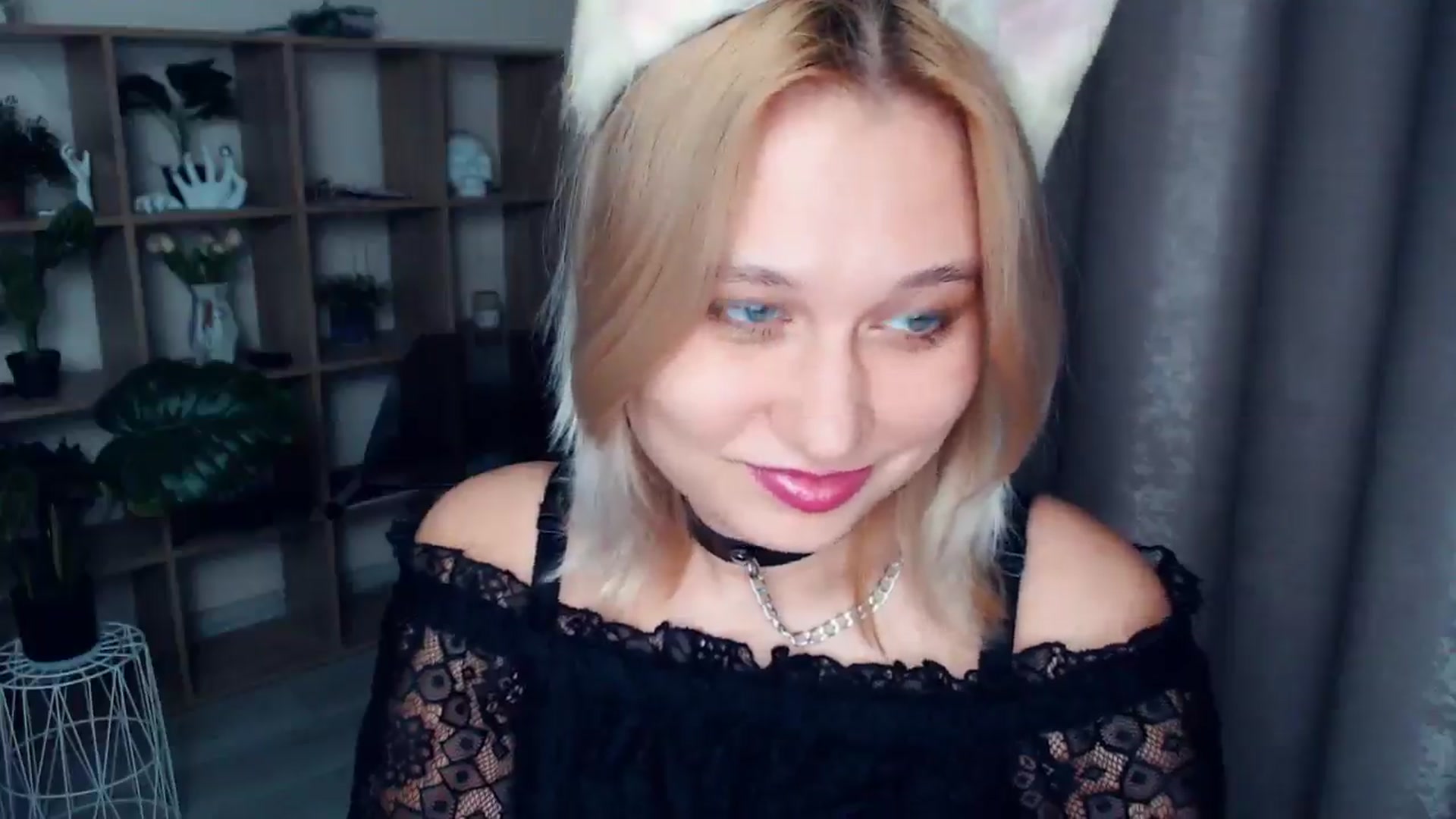 Gallery image thumbnail from Kukla_kolduna's myfreecams stream on, 03/15/2025, 19:14 image 5 of 20