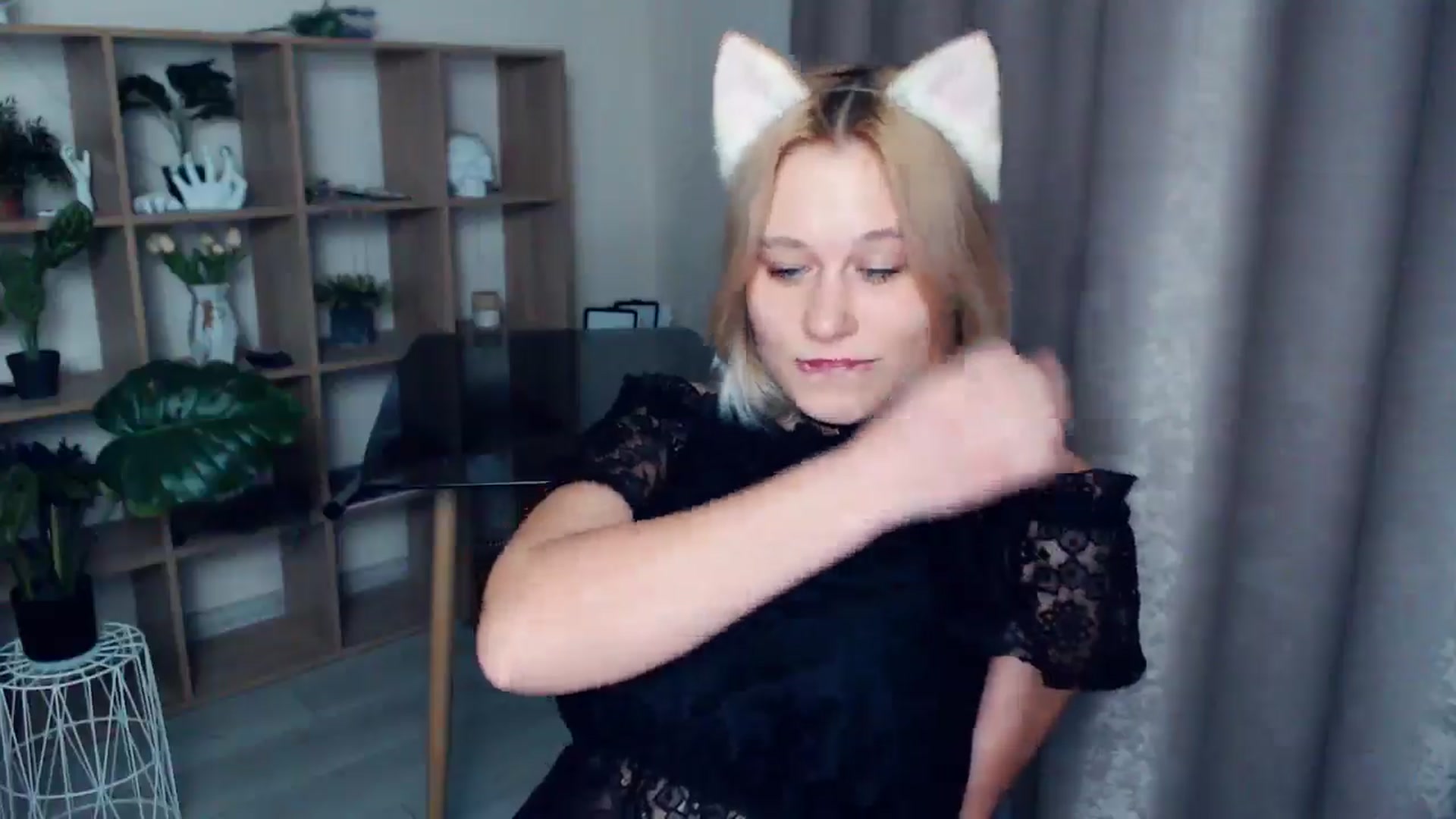 Gallery image thumbnail from Kukla_kolduna's myfreecams stream on, 03/15/2025, 19:14 image 7 of 20
