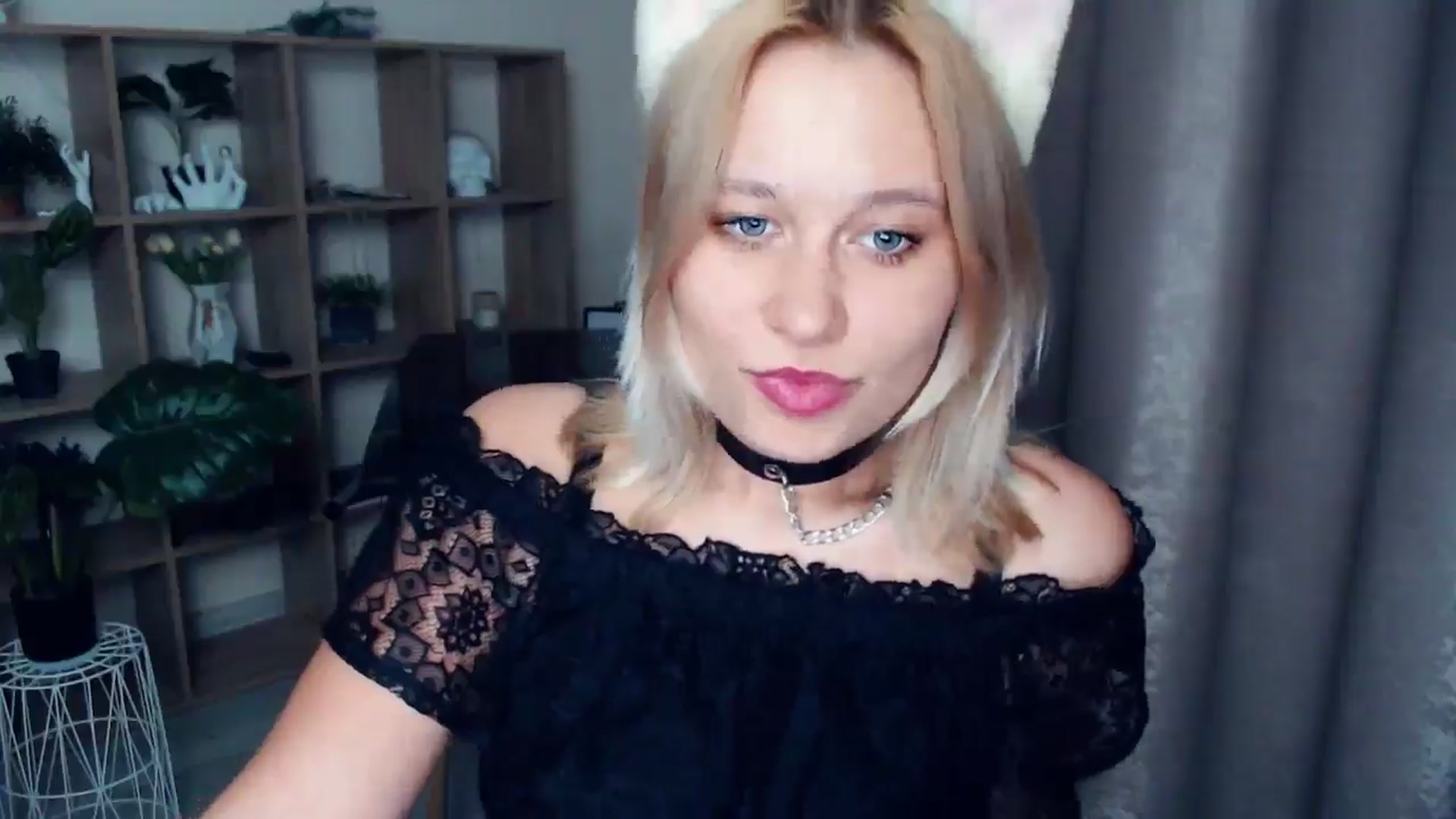 Gallery image thumbnail from Kukla_kolduna's myfreecams stream on, 03/15/2025, 19:14 image 8 of 20