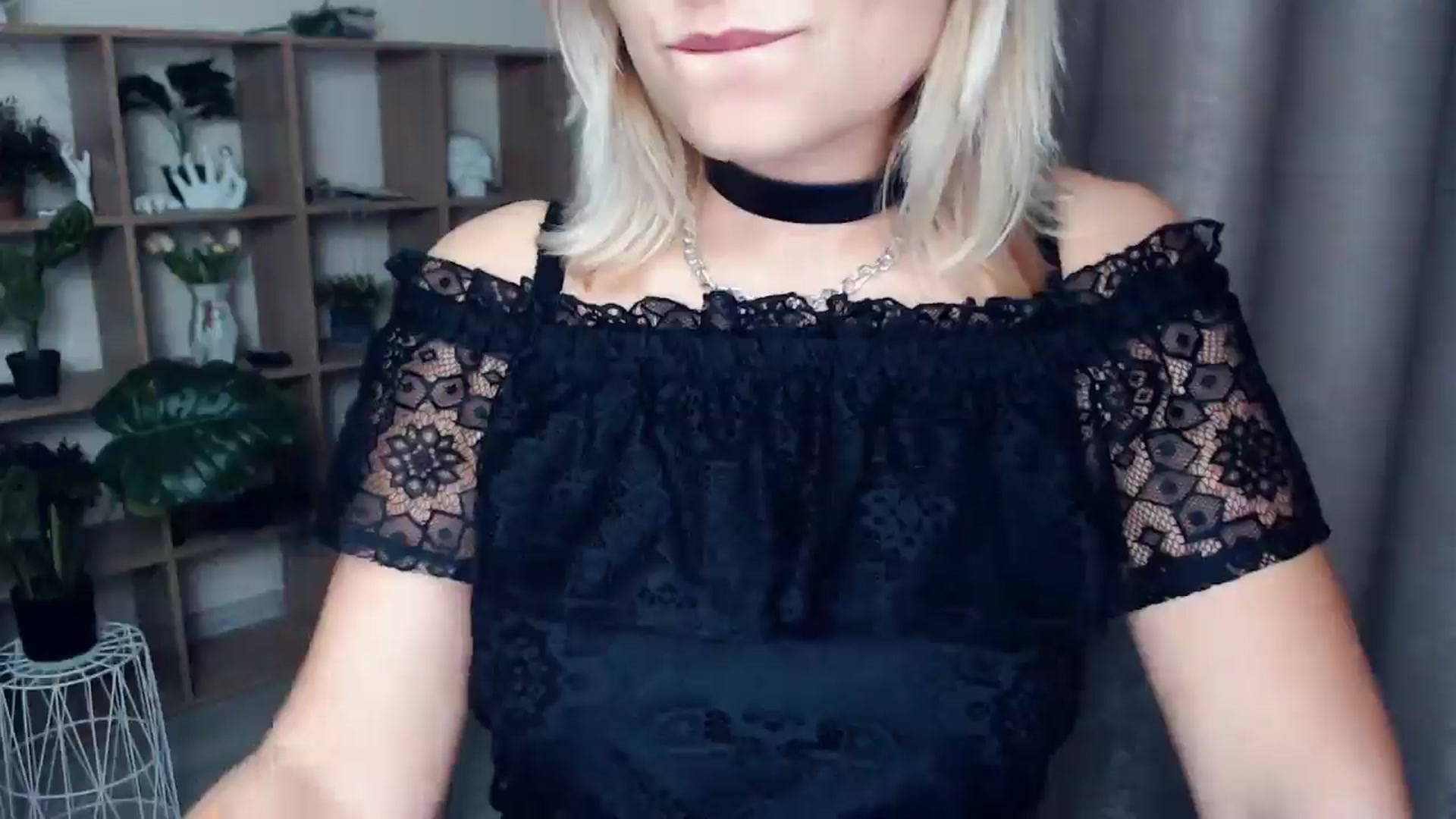 Gallery image thumbnail from Kukla_kolduna's myfreecams stream on, 03/15/2025, 19:14 image 13 of 20