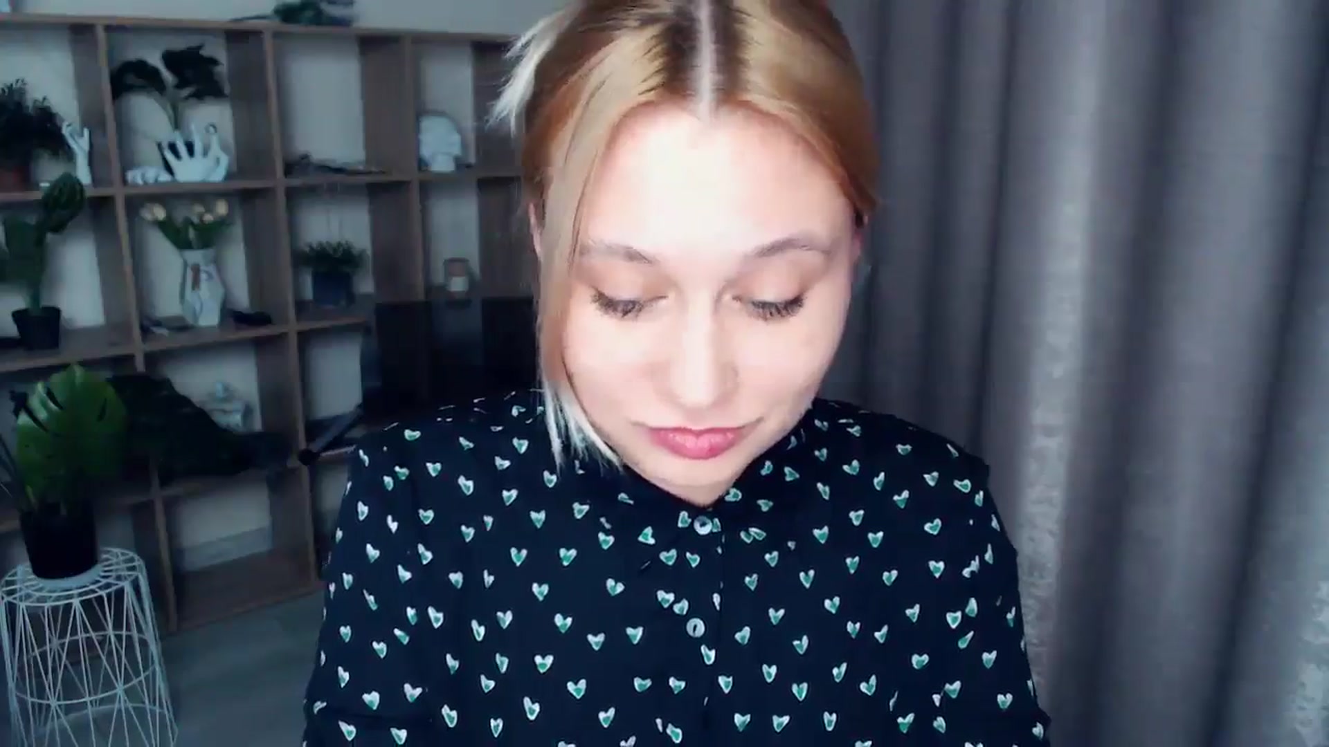 Gallery image thumbnail from Kukla_kolduna's myfreecams stream on, 03/16/2025, 17:02 image 19 of 20