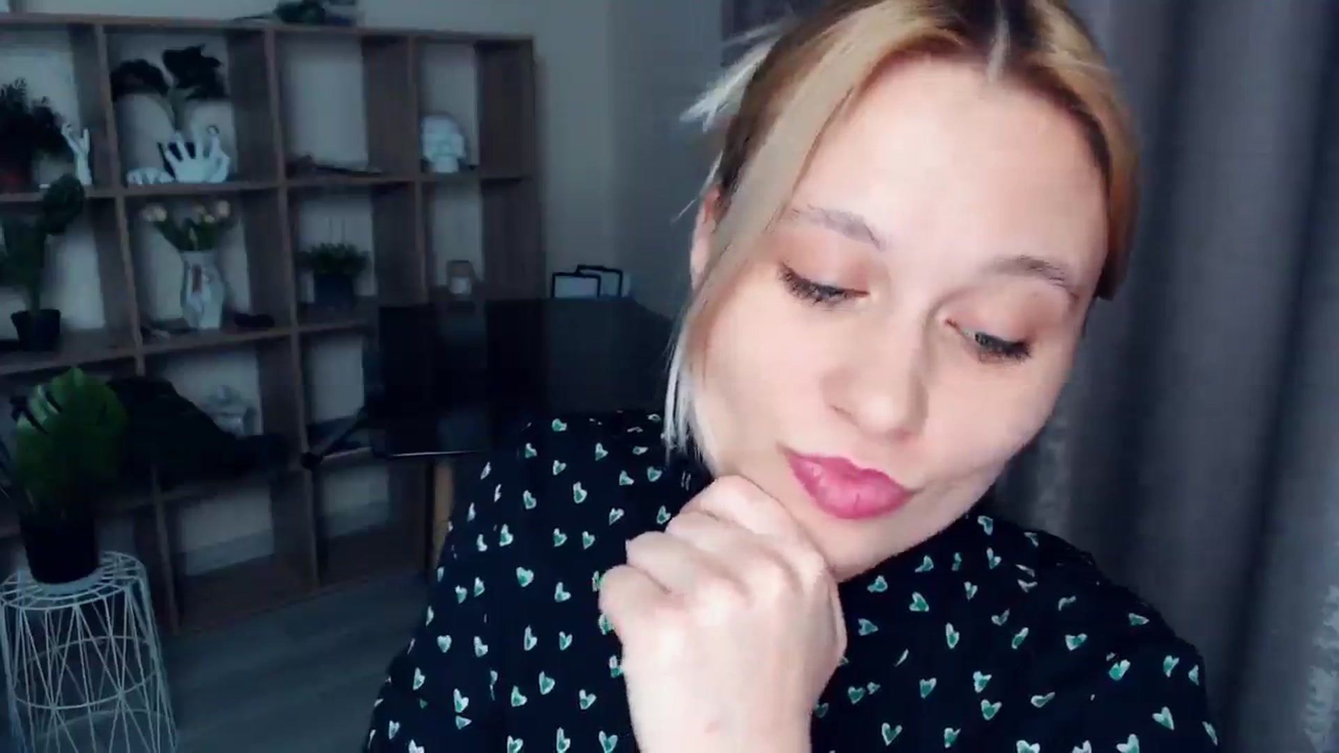 Gallery image thumbnail from Kukla_kolduna's myfreecams stream on, 03/16/2025, 17:02 image 16 of 20