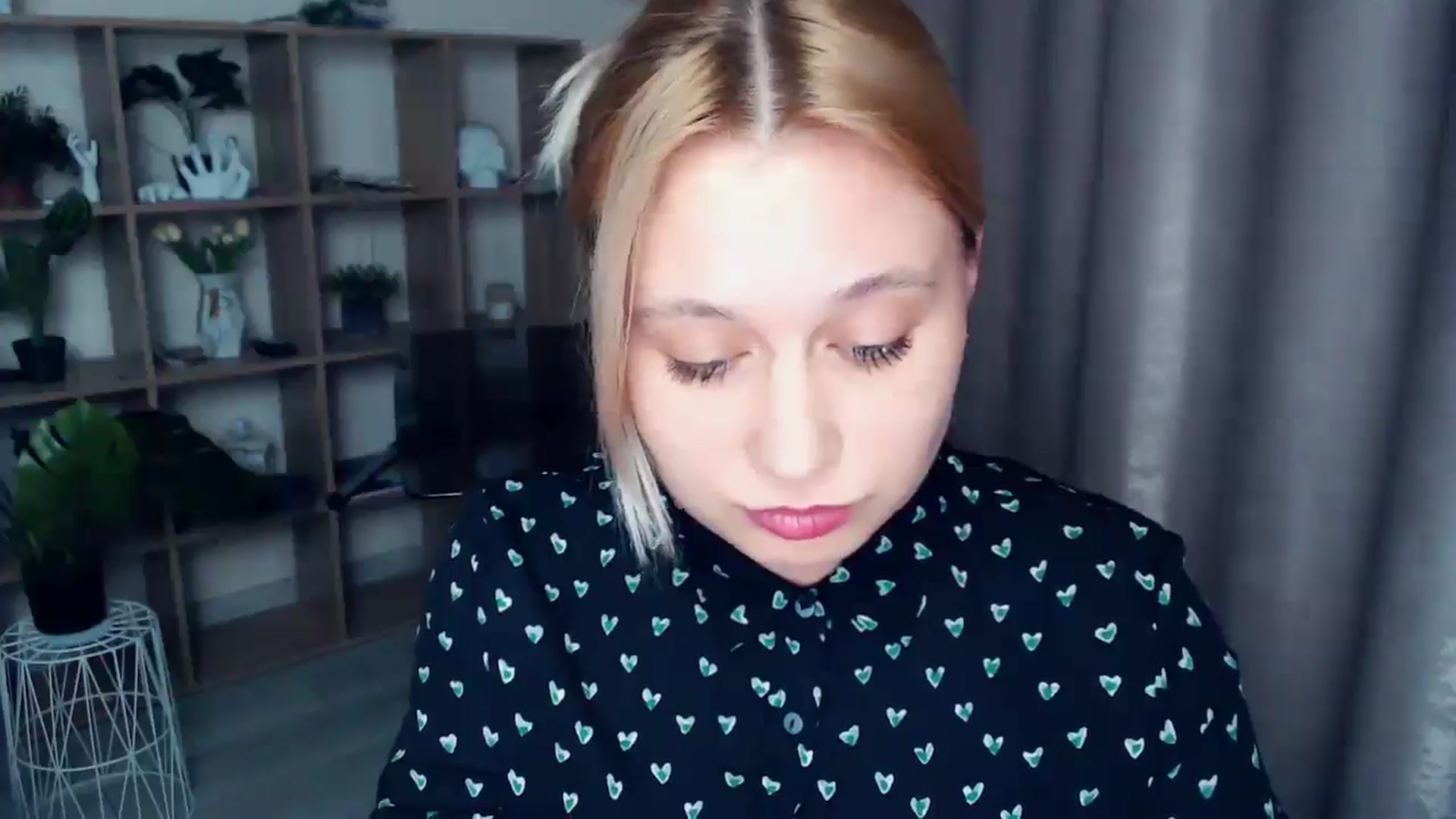 Gallery image thumbnail from Kukla_kolduna's myfreecams stream on, 03/16/2025, 17:02 image 14 of 20