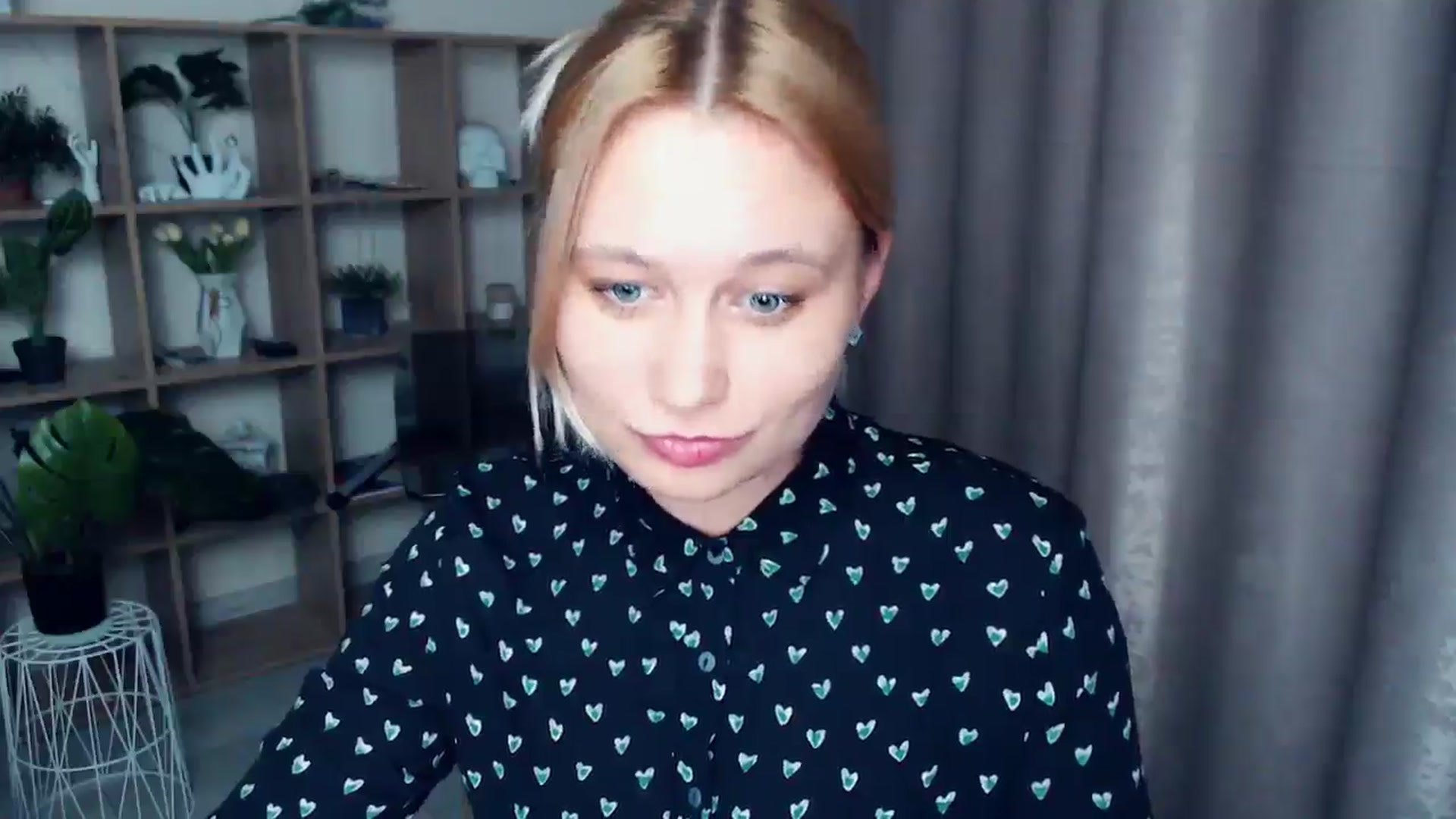 Gallery image thumbnail from Kukla_kolduna's myfreecams stream on, 03/16/2025, 17:02 image 15 of 20