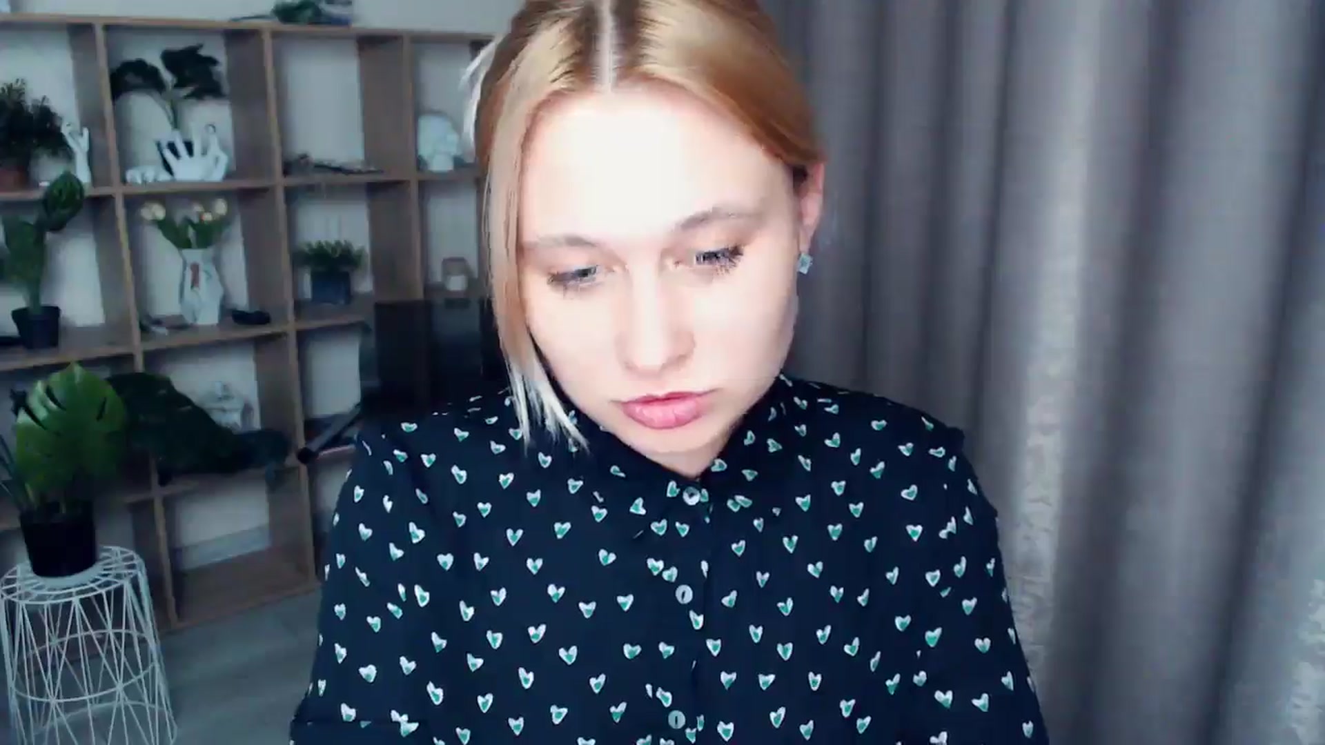 Gallery image thumbnail from Kukla_kolduna's myfreecams stream on, 03/16/2025, 17:02 image 18 of 20