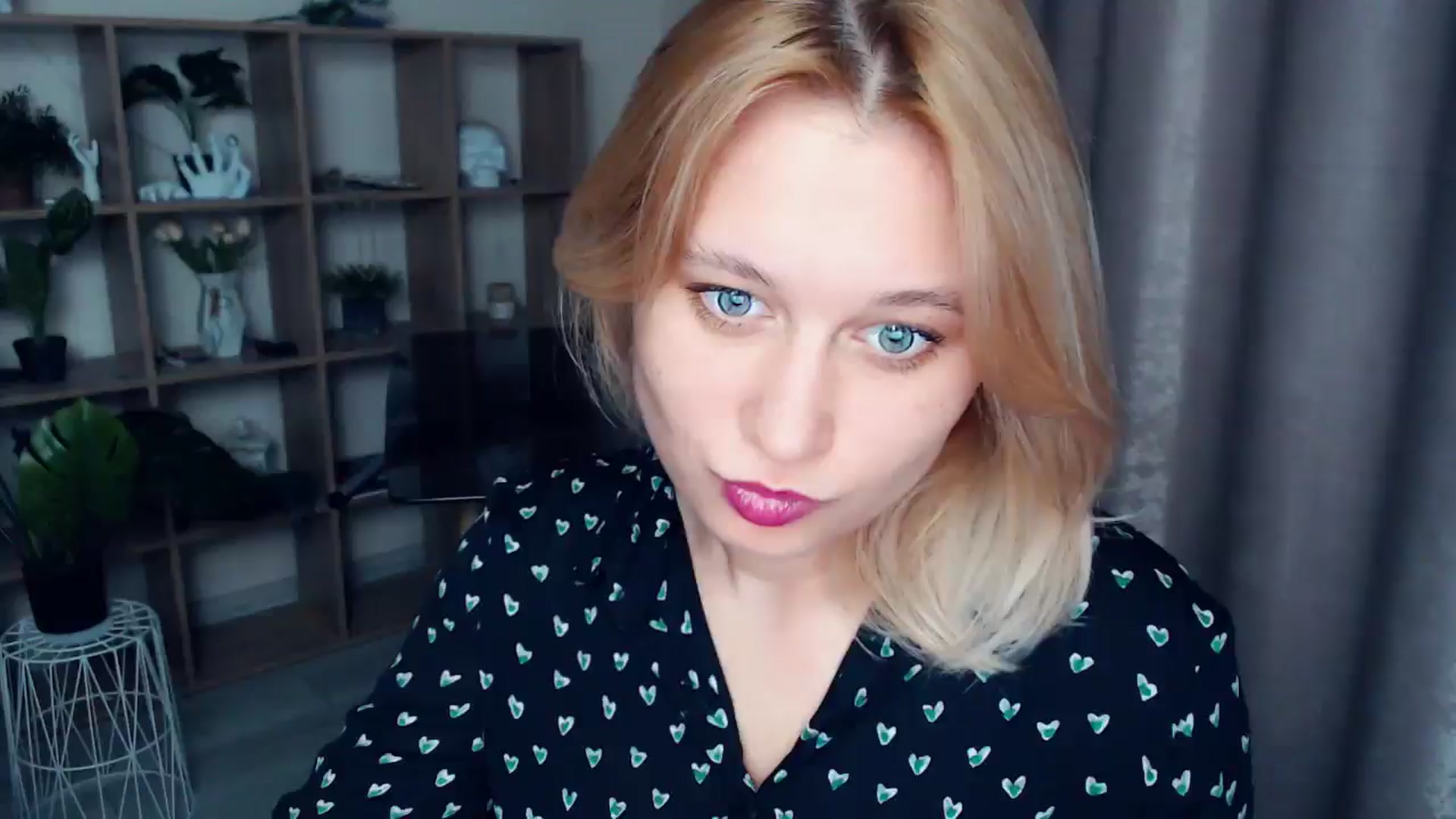 Gallery image thumbnail from Kukla_kolduna's myfreecams stream on, 03/16/2025, 18:56 image 14 of 20