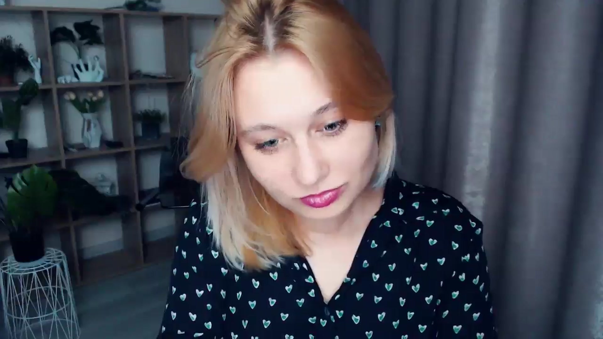 Gallery image thumbnail from Kukla_kolduna's myfreecams stream on, 03/16/2025, 18:56 image 15 of 20