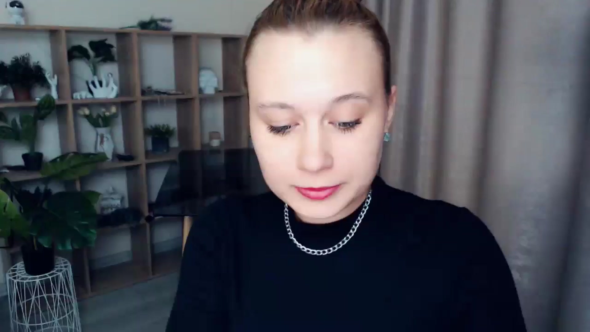 Gallery image thumbnail from Kukla_kolduna's myfreecams stream on, 03/19/2025, 17:30 image 3 of 20