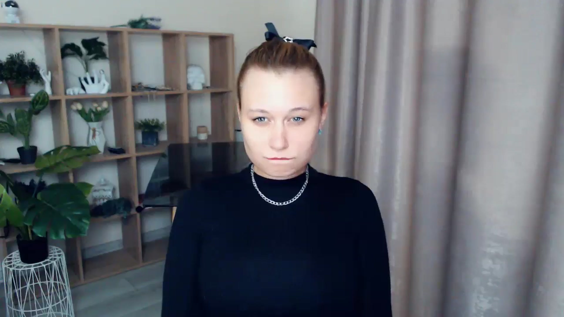 Gallery image thumbnail from Kukla_kolduna's myfreecams stream on, 03/19/2025, 17:30 image 8 of 20