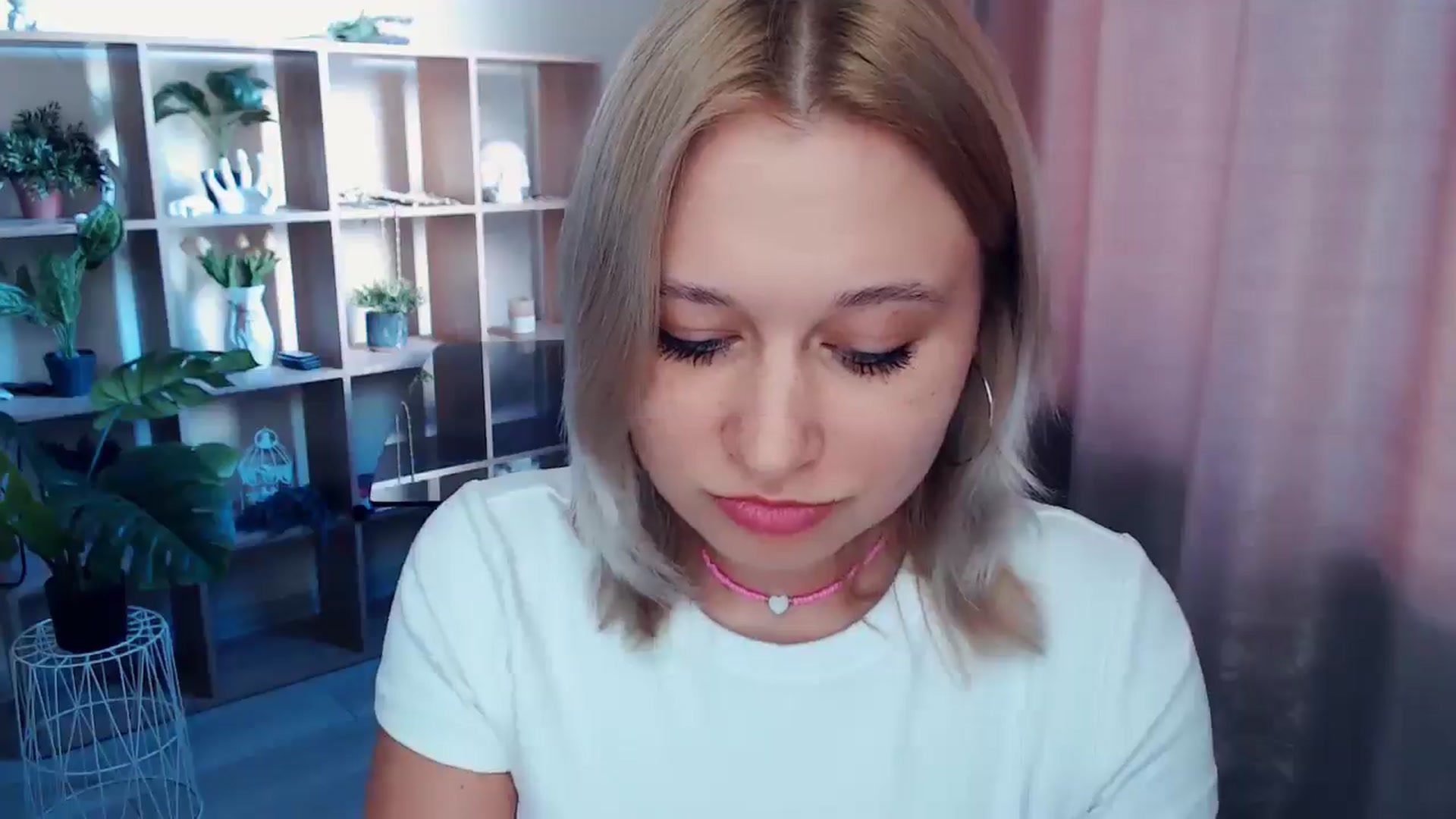 Gallery image thumbnail from Kukla_kolduna's myfreecams stream on, 03/20/2025, 15:35 image 7 of 20