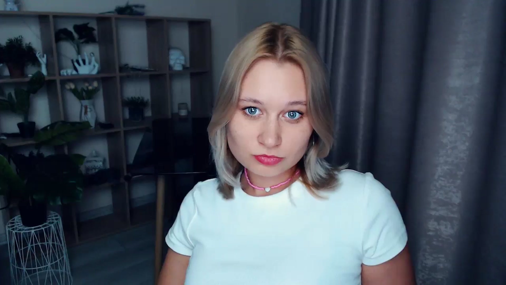 Gallery image thumbnail from Kukla_kolduna's myfreecams stream on, 03/20/2025, 18:51 image 7 of 20