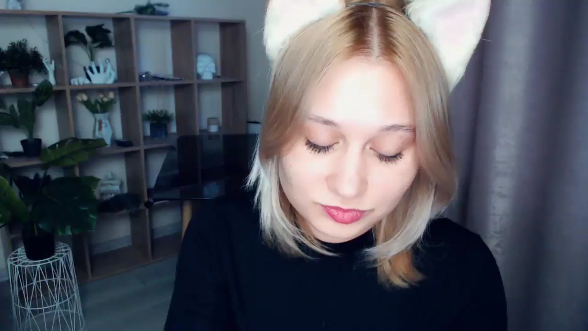 Gallery image thumbnail from Kukla_kolduna's myfreecams stream on, 03/21/2025, 16:26 image 13 of 20