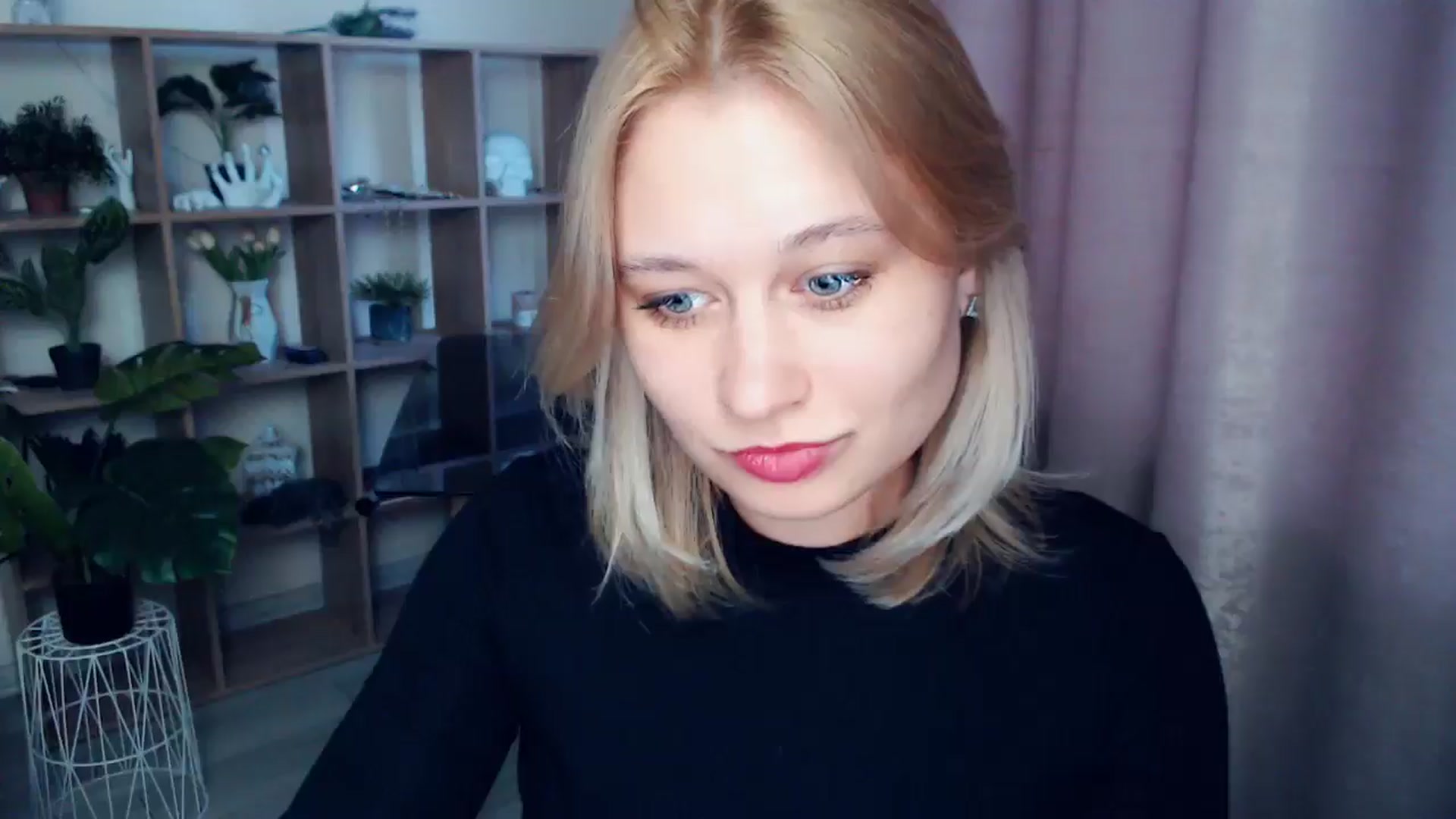 Gallery image thumbnail from Kukla_kolduna's myfreecams stream on, 03/21/2025, 16:26 image 4 of 20
