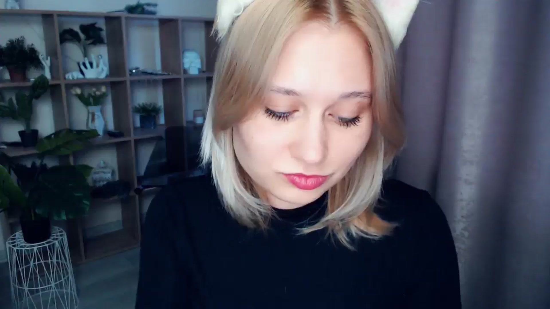 Gallery image thumbnail from Kukla_kolduna's myfreecams stream on, 03/21/2025, 16:26 image 9 of 20
