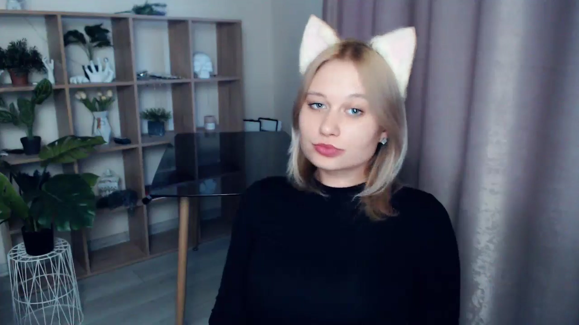 Gallery image thumbnail from Kukla_kolduna's myfreecams stream on, 03/21/2025, 16:26 image 11 of 20