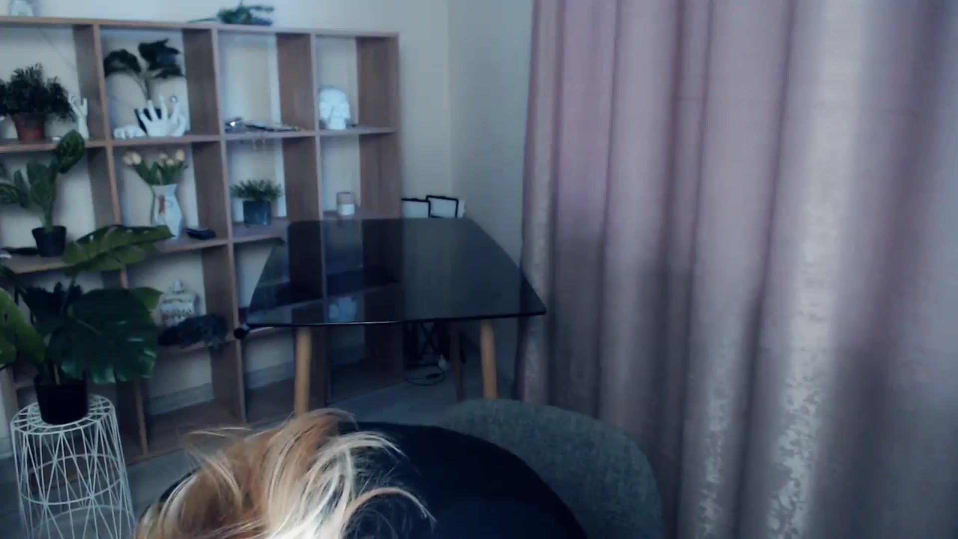 Gallery image thumbnail from Kukla_kolduna's myfreecams stream on, 03/21/2025, 16:26 image 7 of 20
