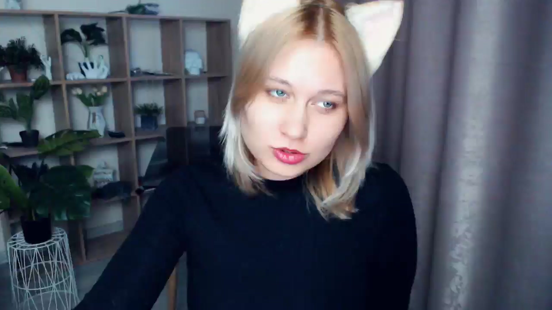 Gallery image thumbnail from Kukla_kolduna's myfreecams stream on, 03/21/2025, 16:26 image 16 of 20